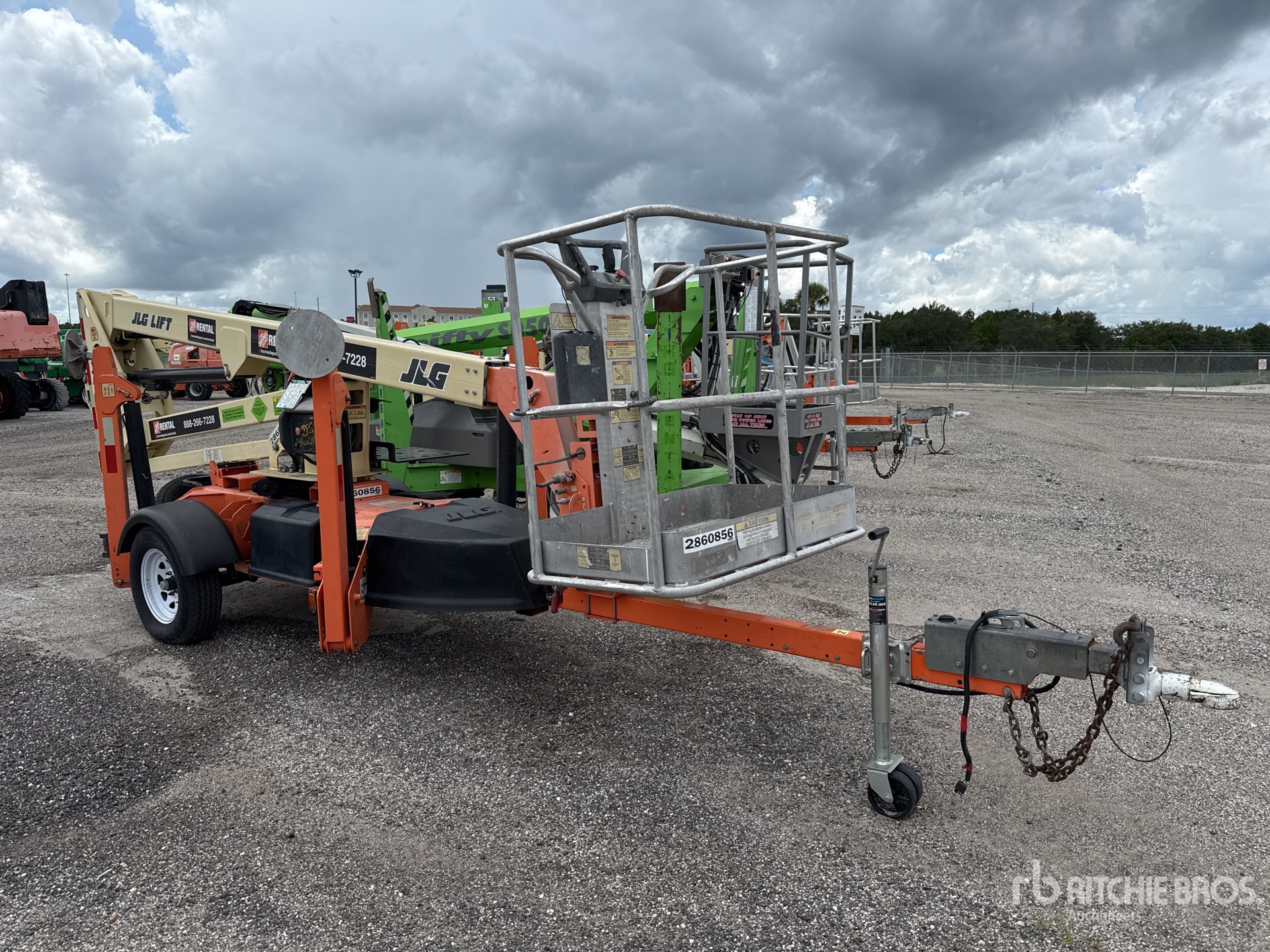 JLG T-350