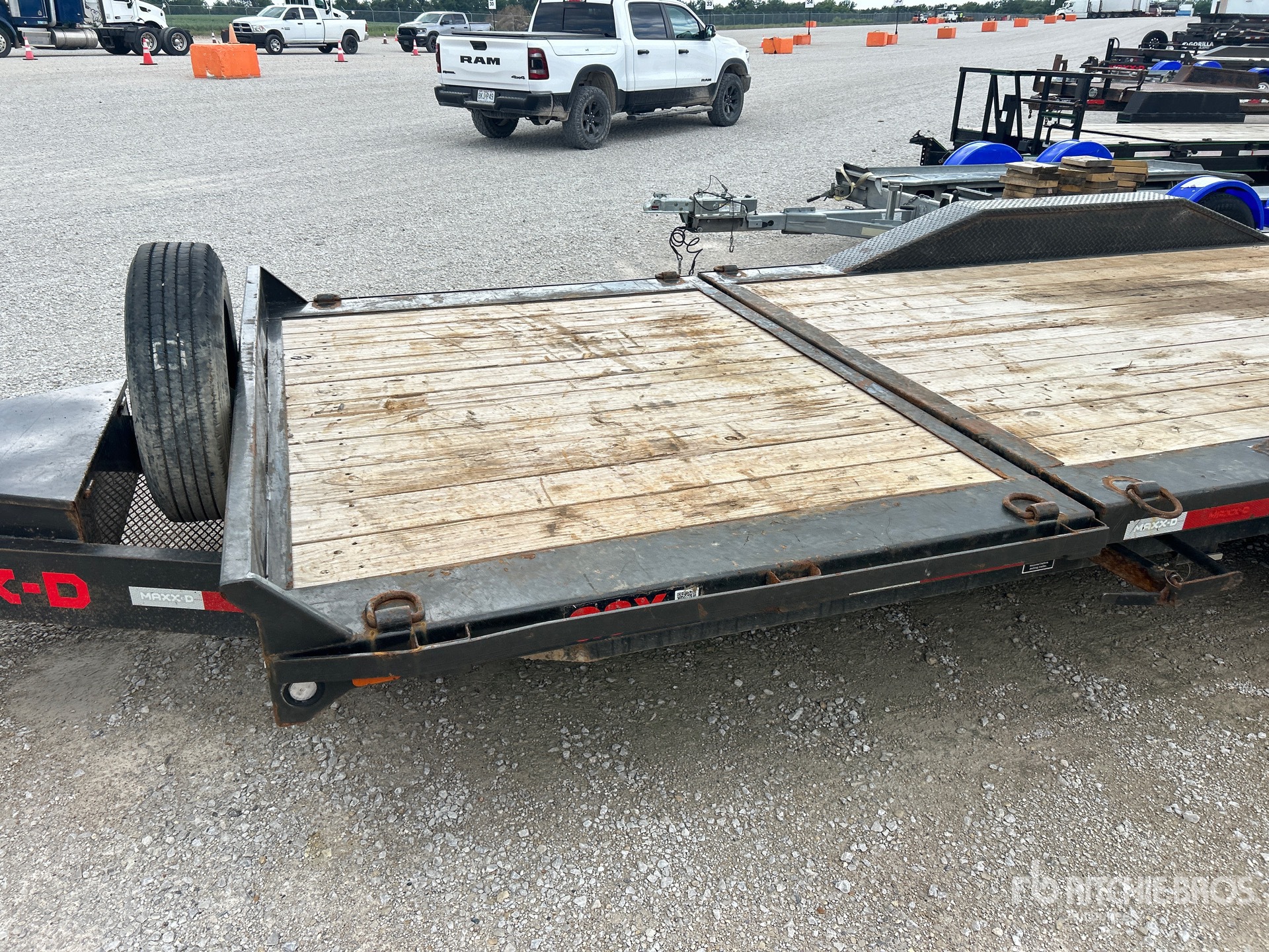 2025 MAXX-D 22 FT T/A