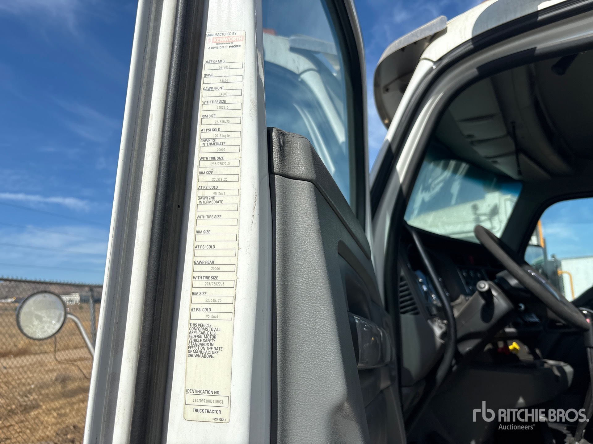 2017 Kenworth T880