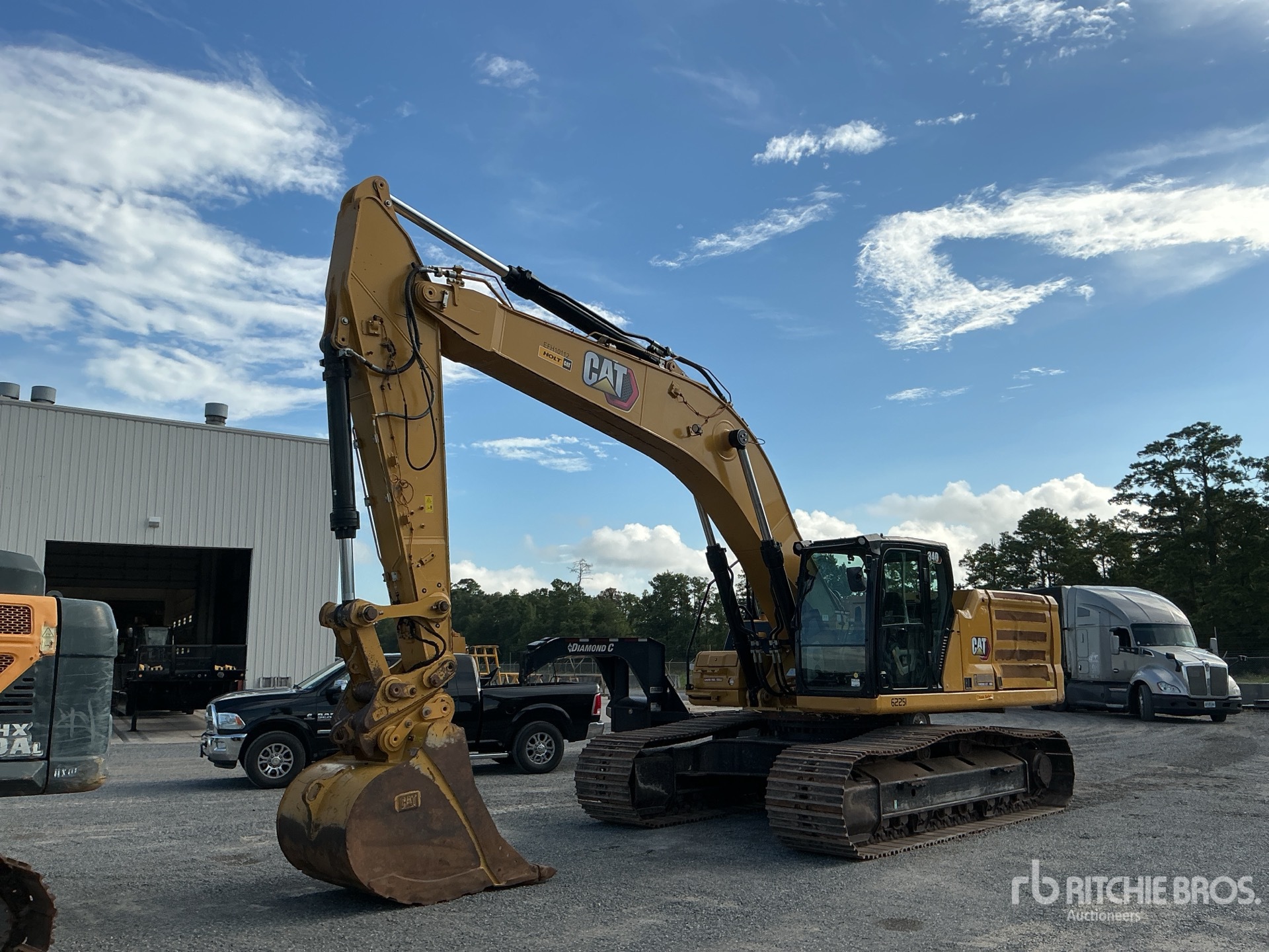 Photo of 2023 Caterpillar 340