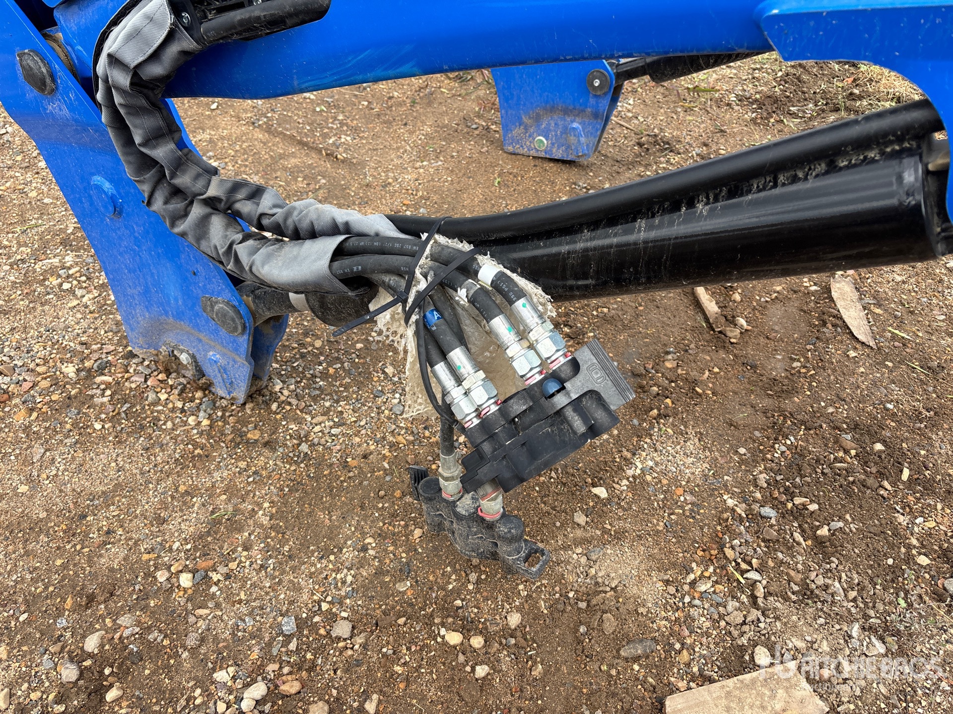 2021 New Holland 935LA
