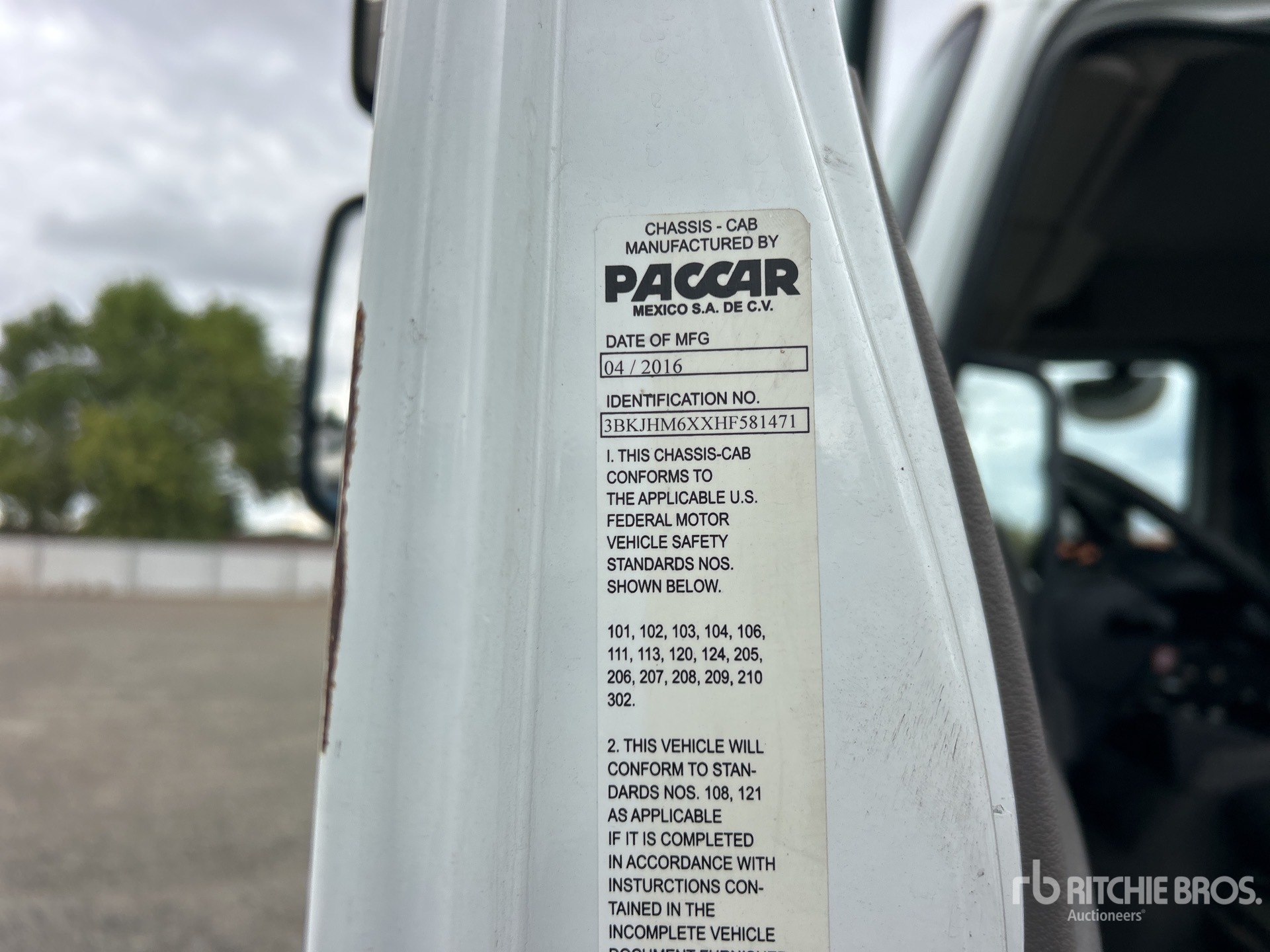 2017 Kenworth K270