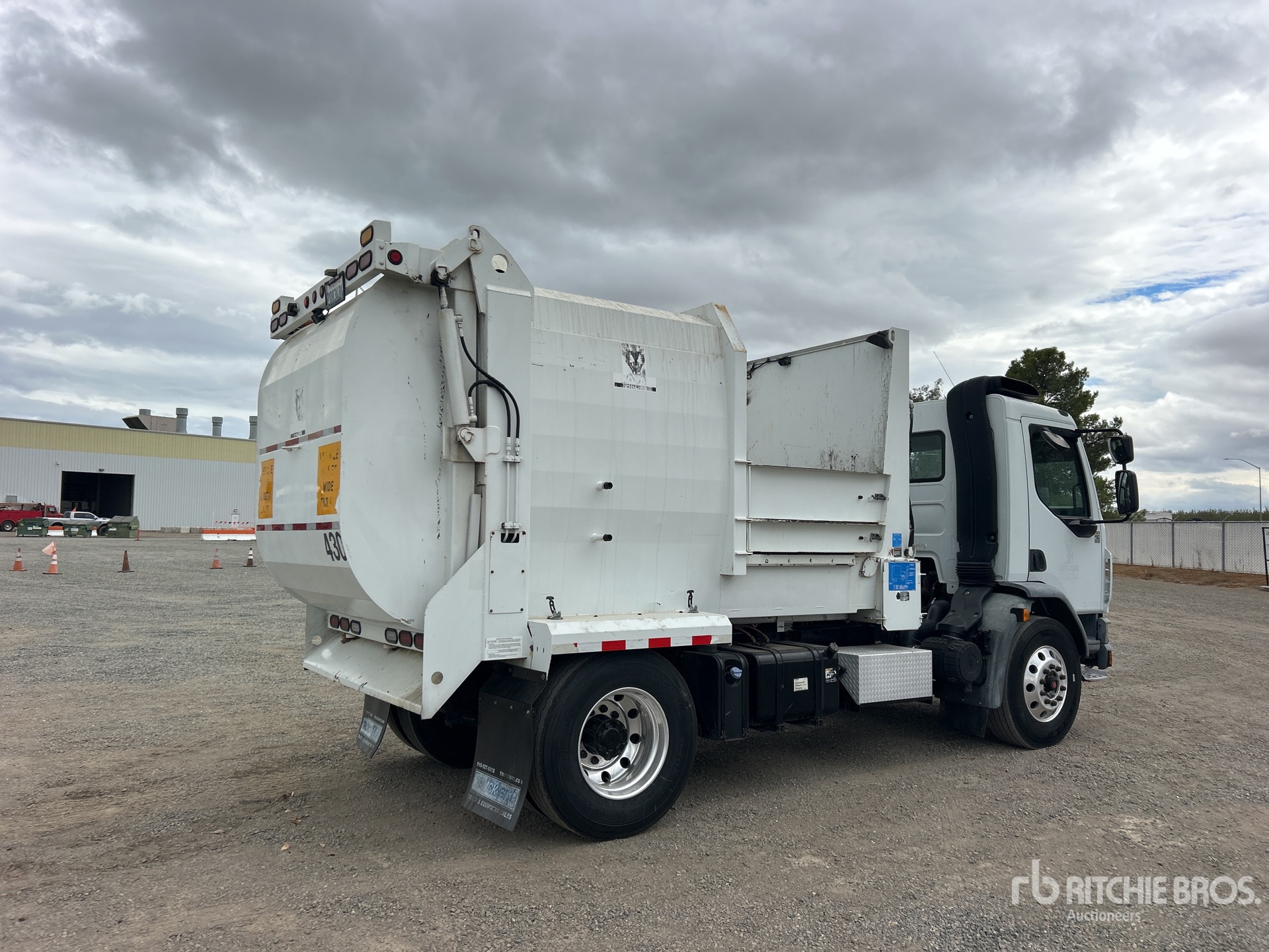 2017 Kenworth K270