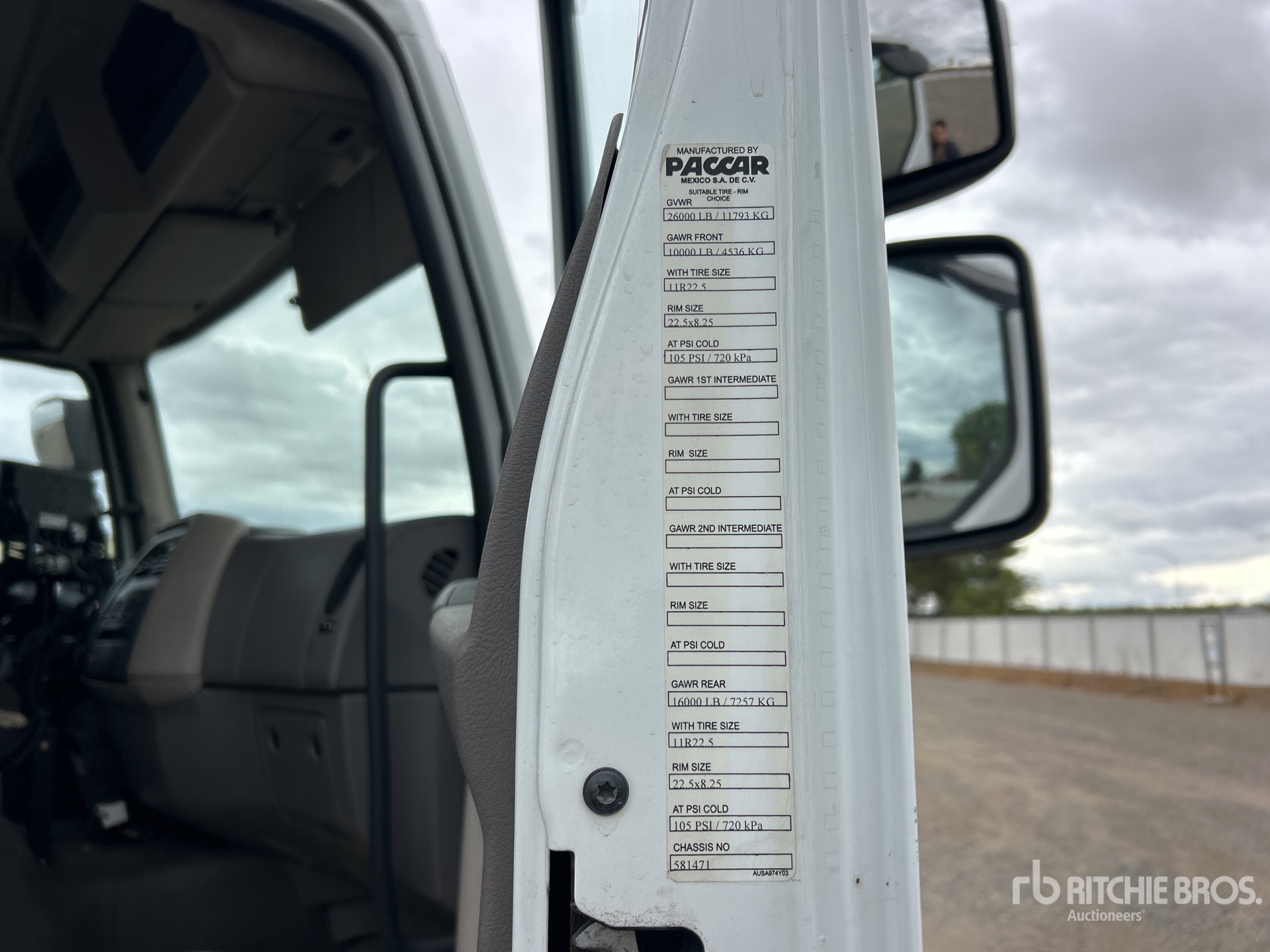 2017 Kenworth K270