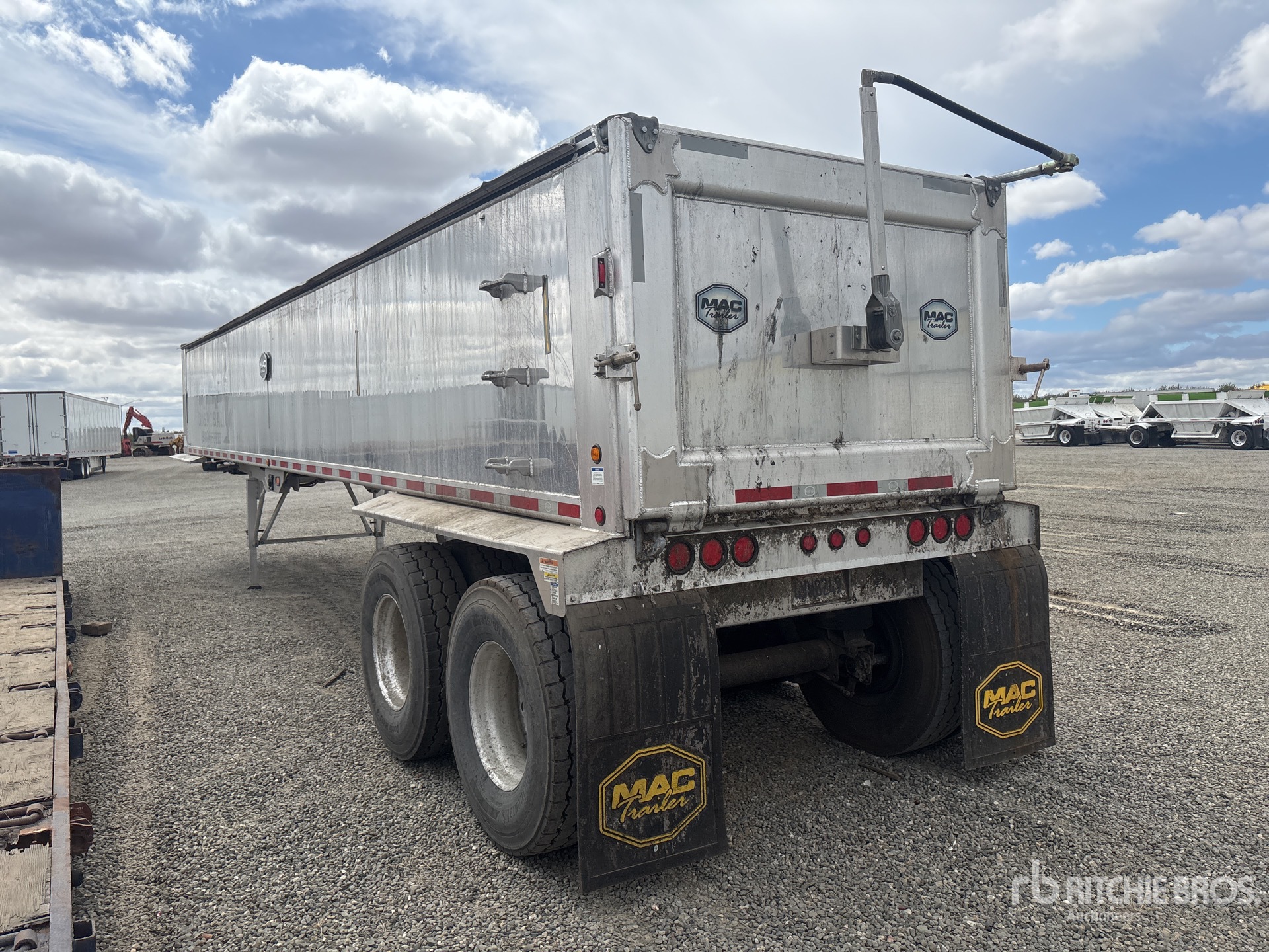 2024 Mac 40 FT T/A