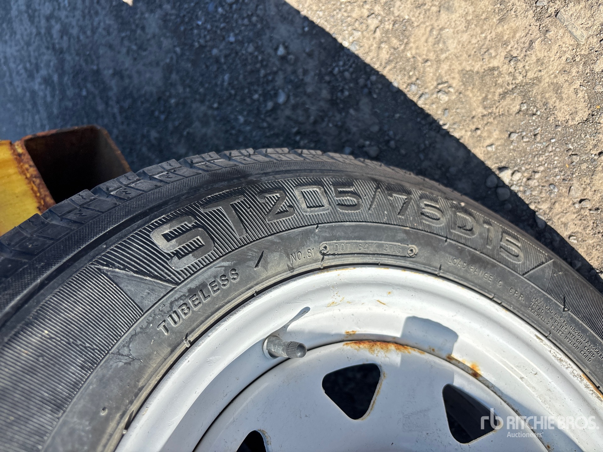 2001 Sullair 185DPQ-CA