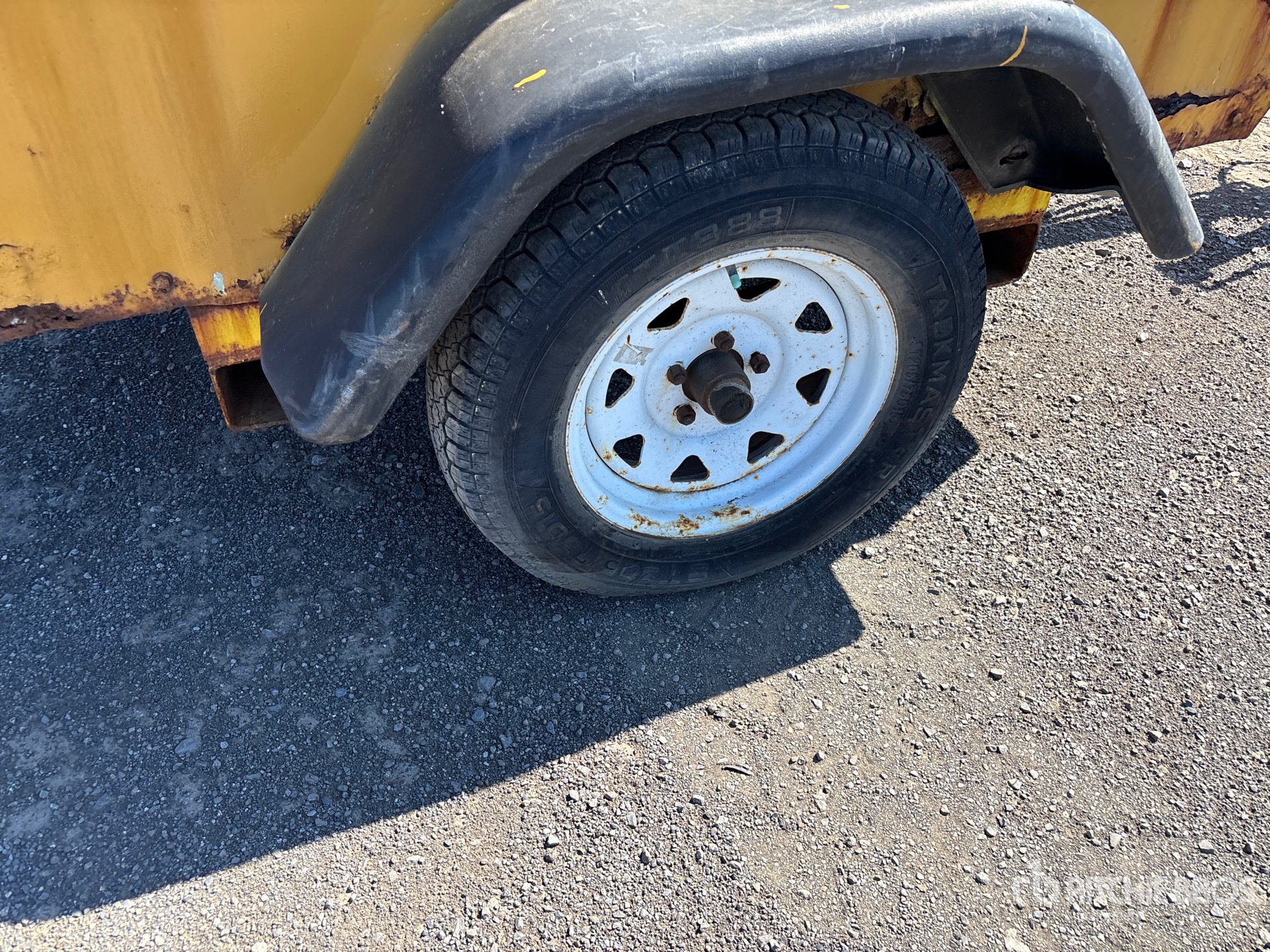 2001 Sullair 185DPQ-CA