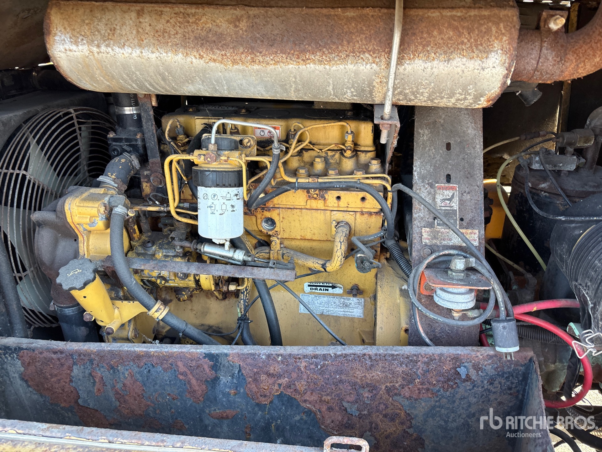 2001 Sullair 185DPQ-CA
