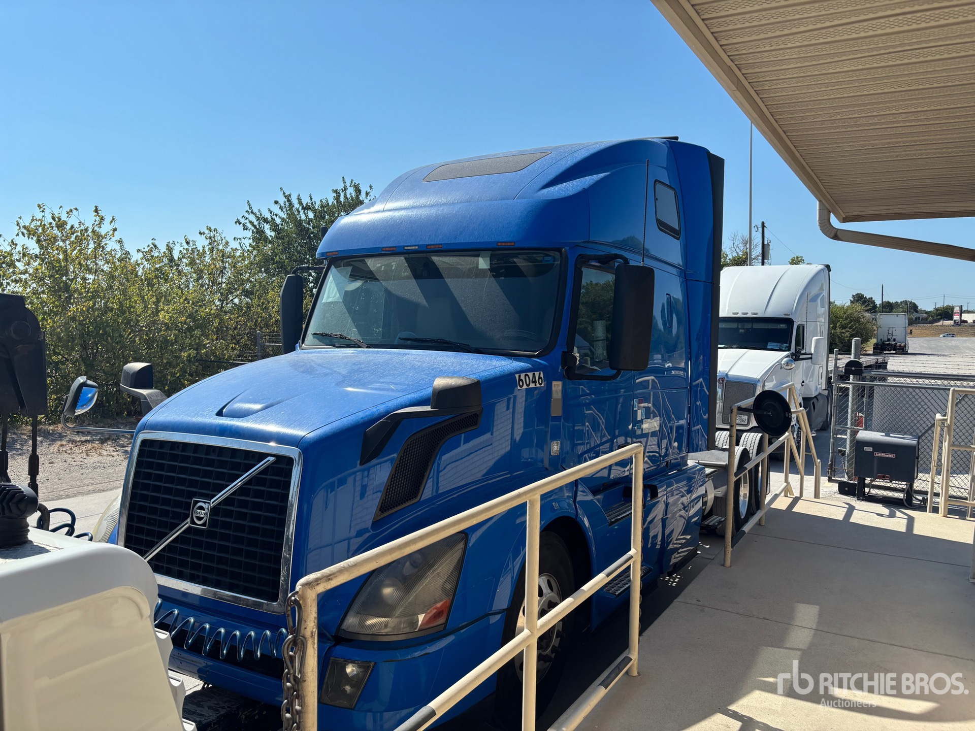 2015 Volvo VNL670