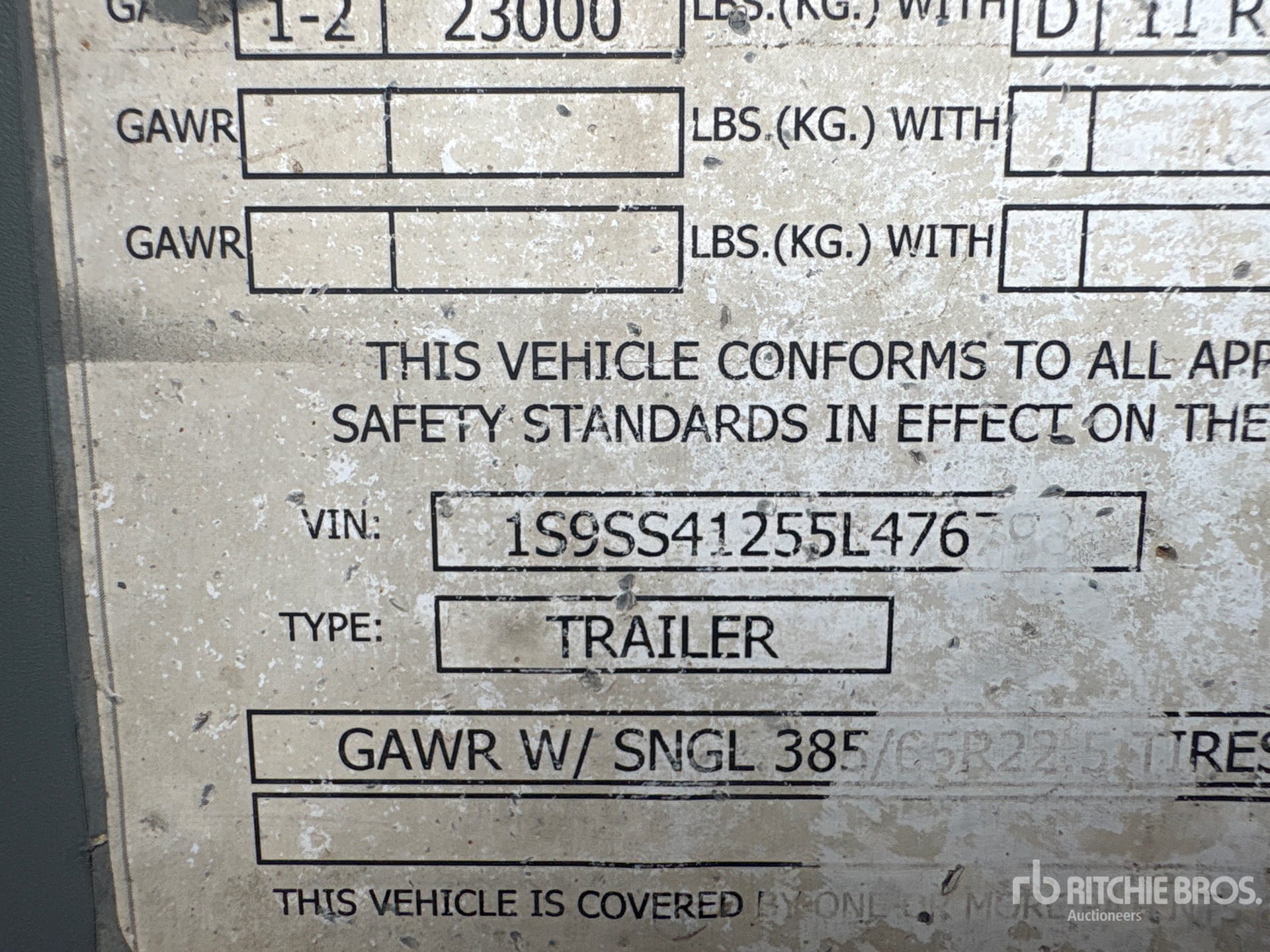 2005 Smithco 34 ft Tri/A