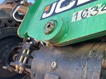 Drivetrain with Front Axle Oscillating Pin