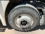 4 Underbody - Truck with Right Steer Tire
