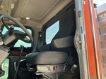 Cab with Seats/armrests