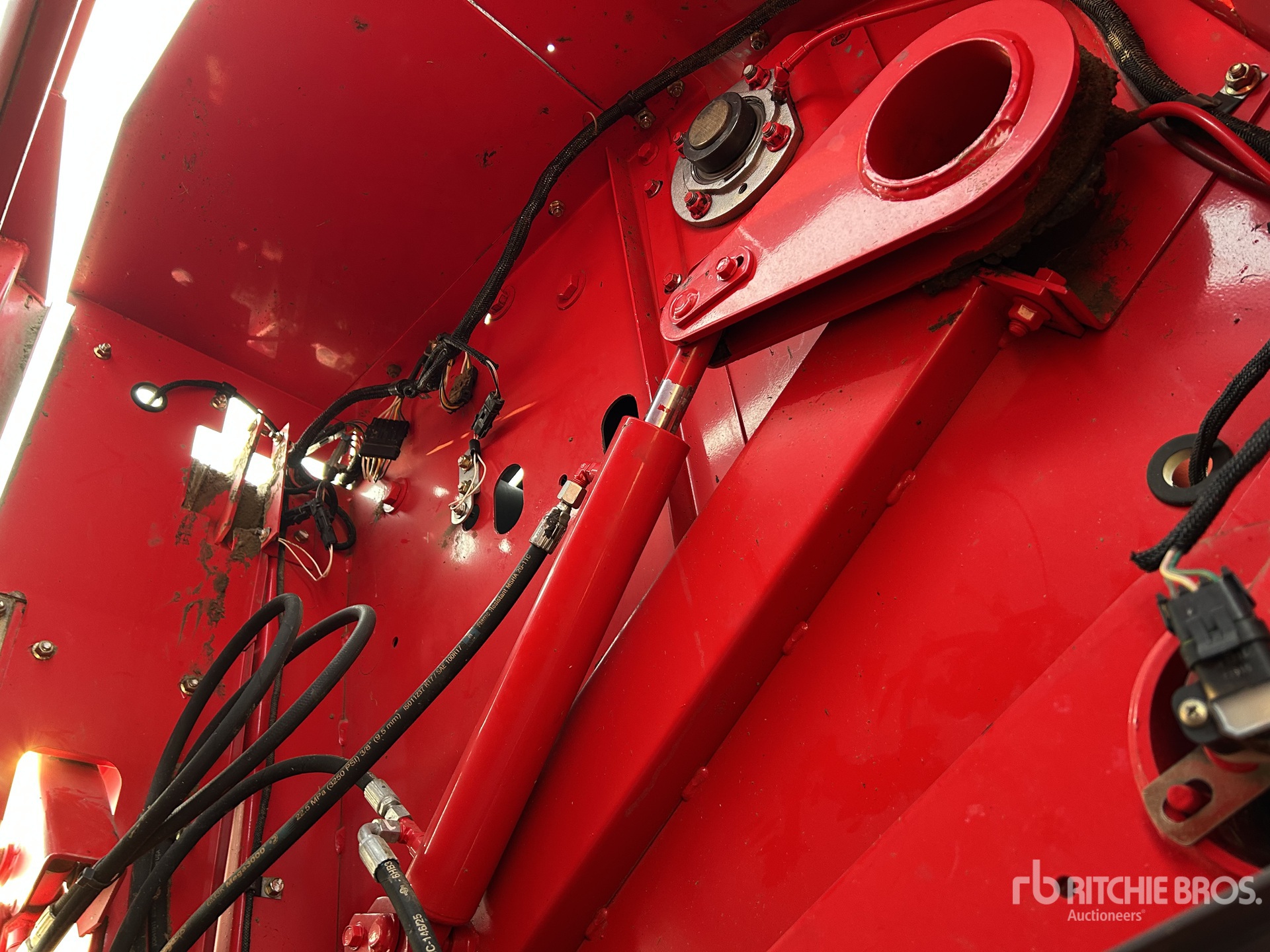 Massey Ferguson 2856A