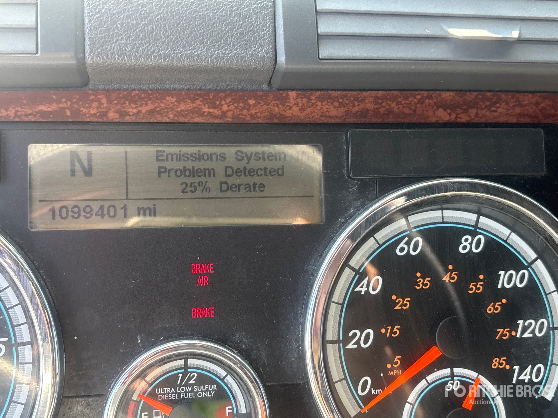 2015 Freightliner CASCADIA 125