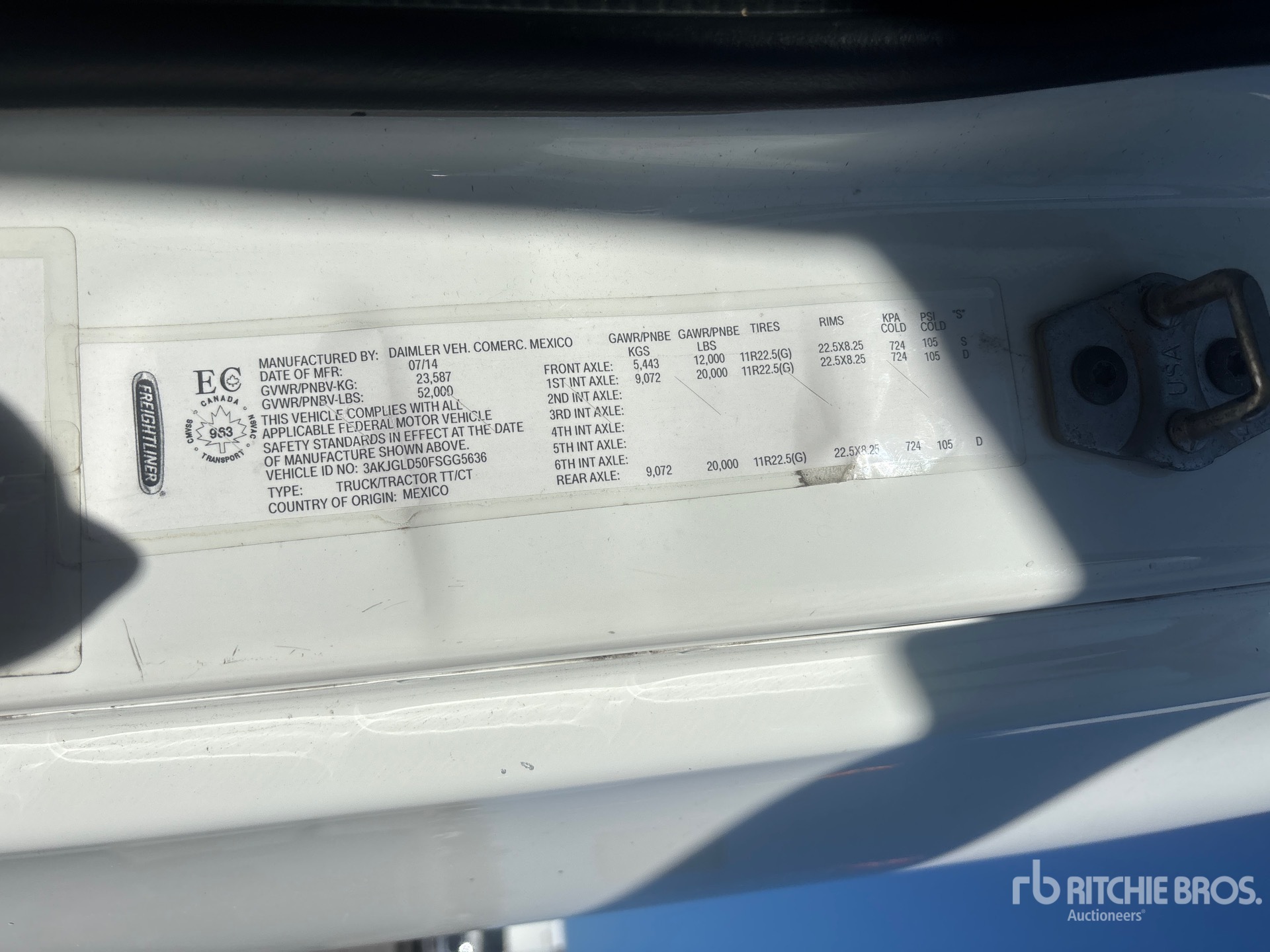 2015 Freightliner CASCADIA 125