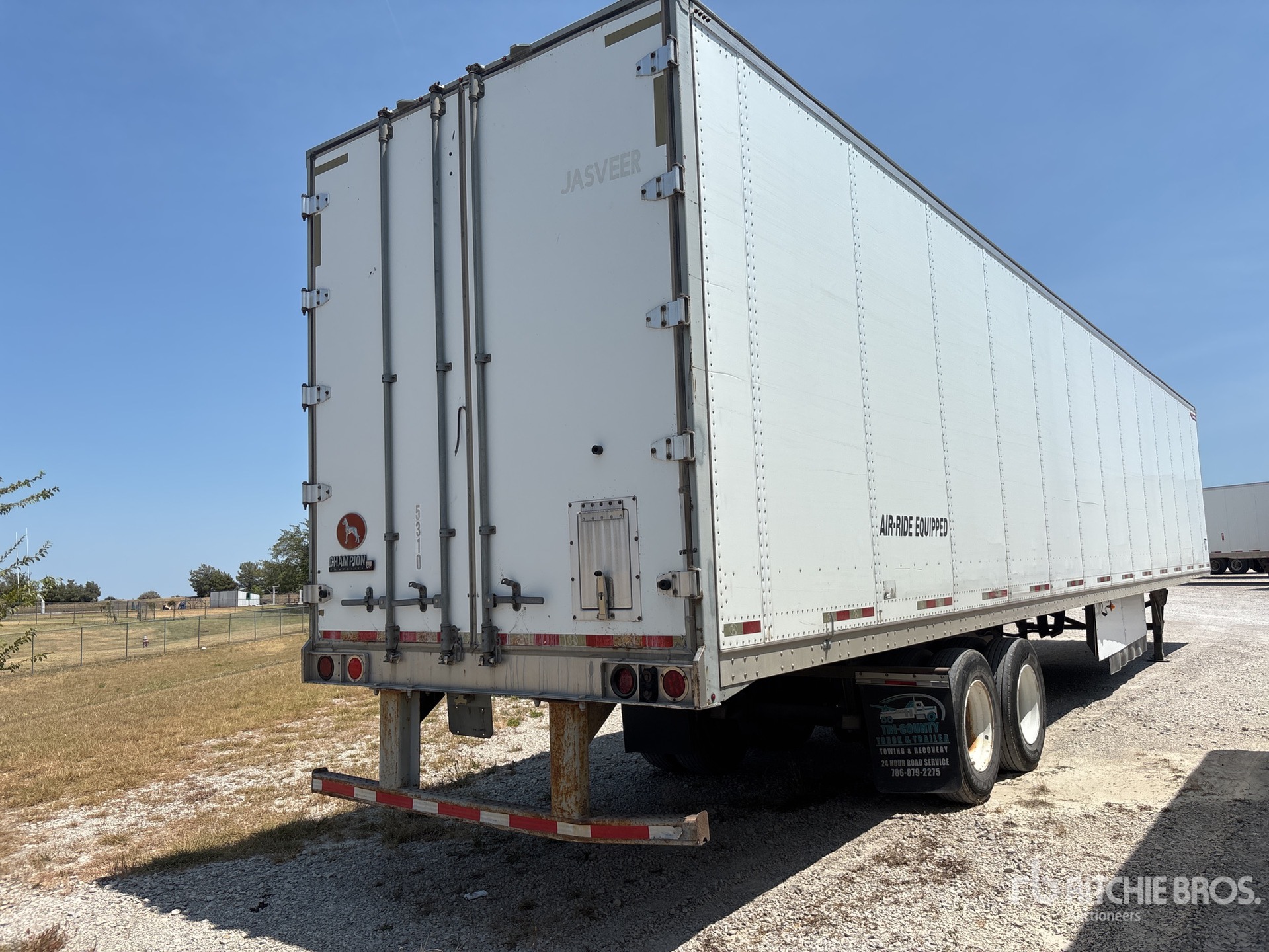 General Appearance with Picture, Right Rear Corner