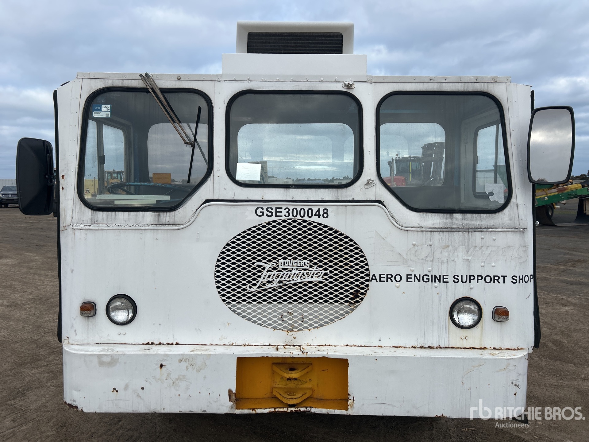 2010 Douglas TUGMASTER