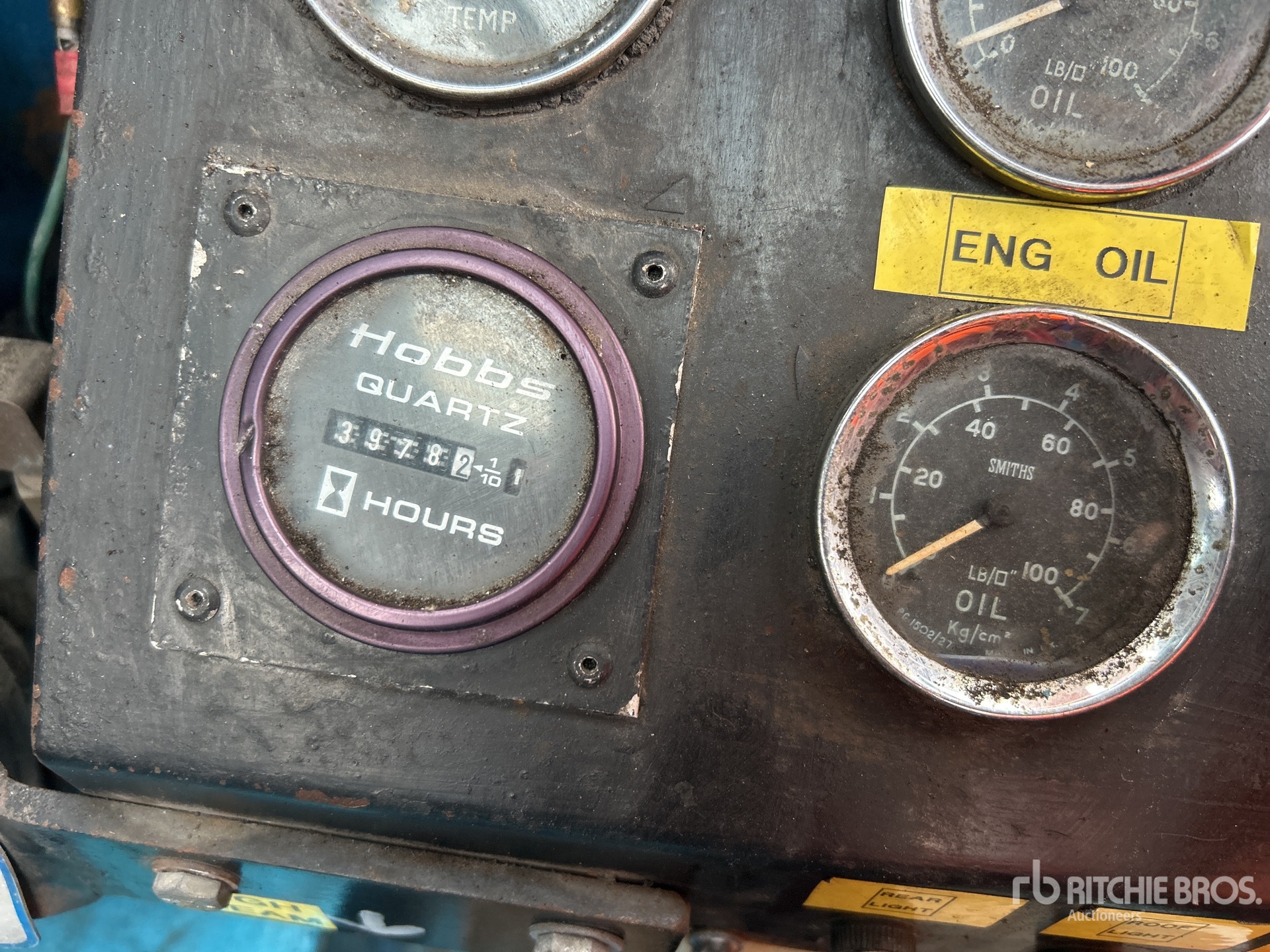 2010 Douglas TUGMASTER