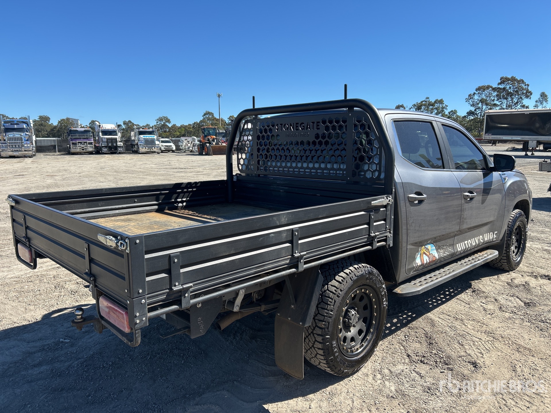 General Appearance with Picture, Left Rear Corner