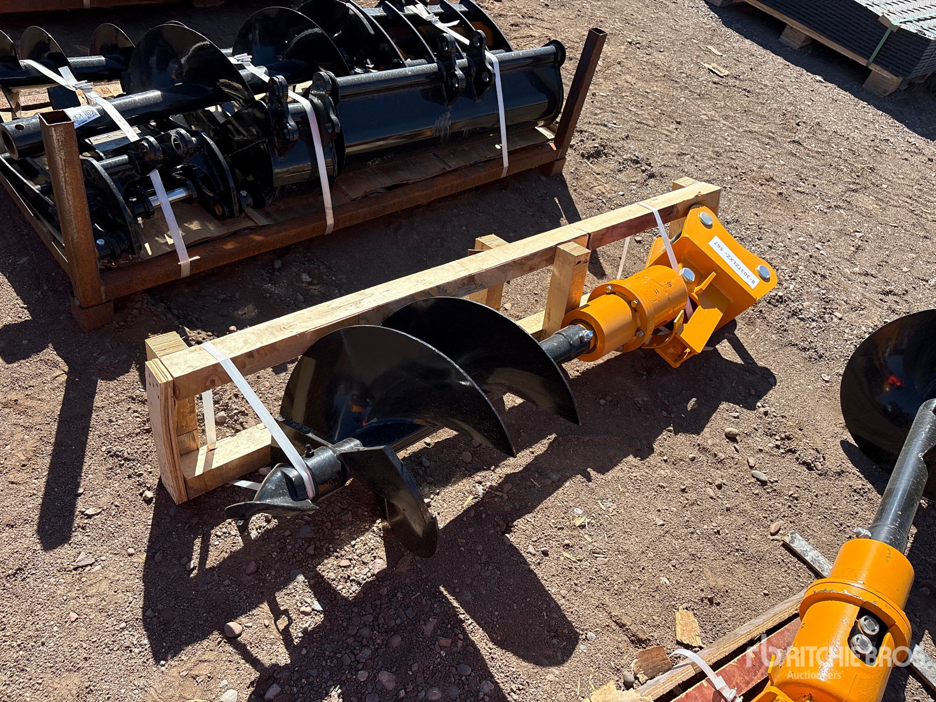 2026 GIYI 32 IN - FITS CAT 303 (UNUSED)