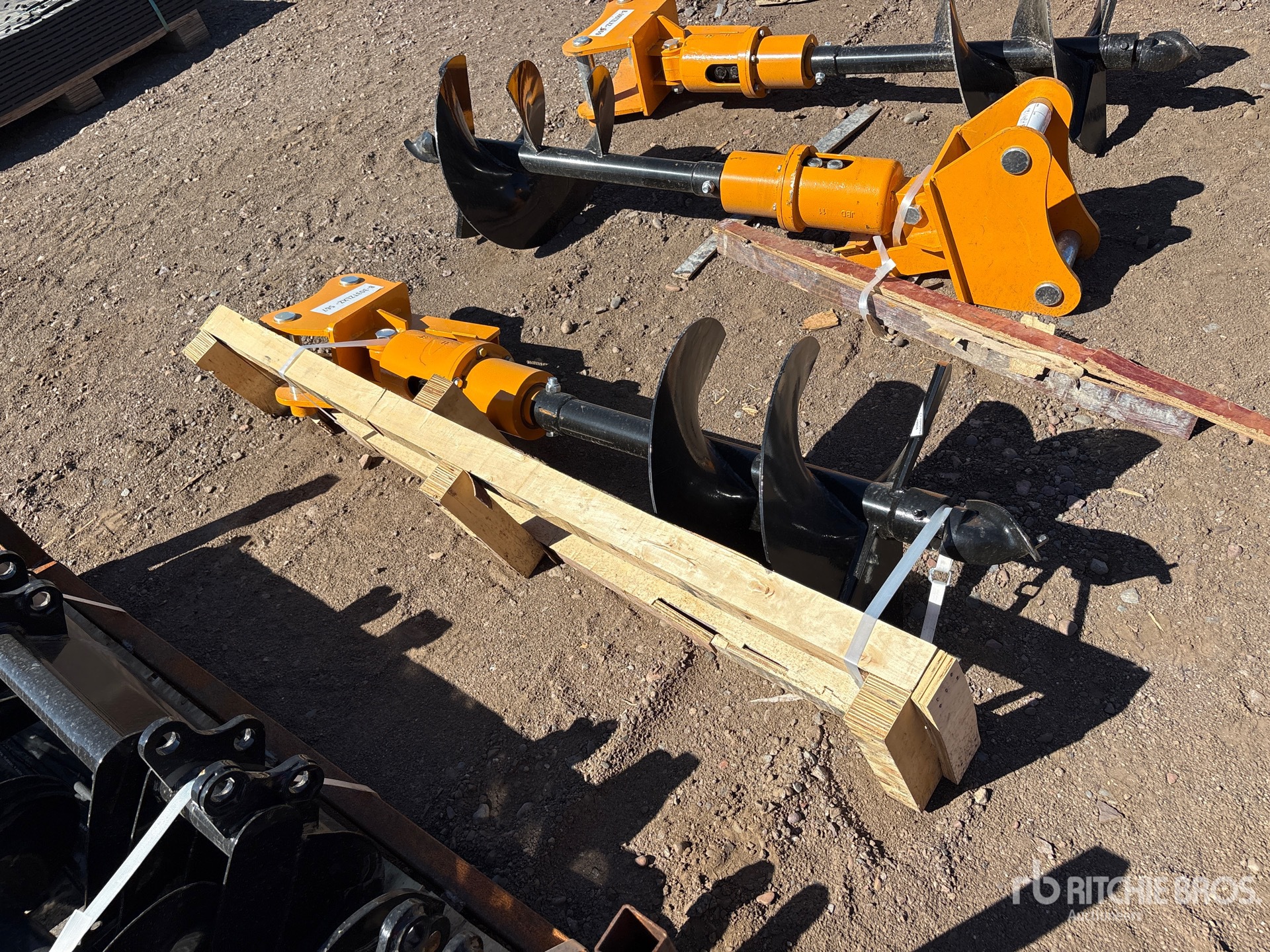 2026 GIYI 32 IN - FITS CAT 303 (UNUSED)