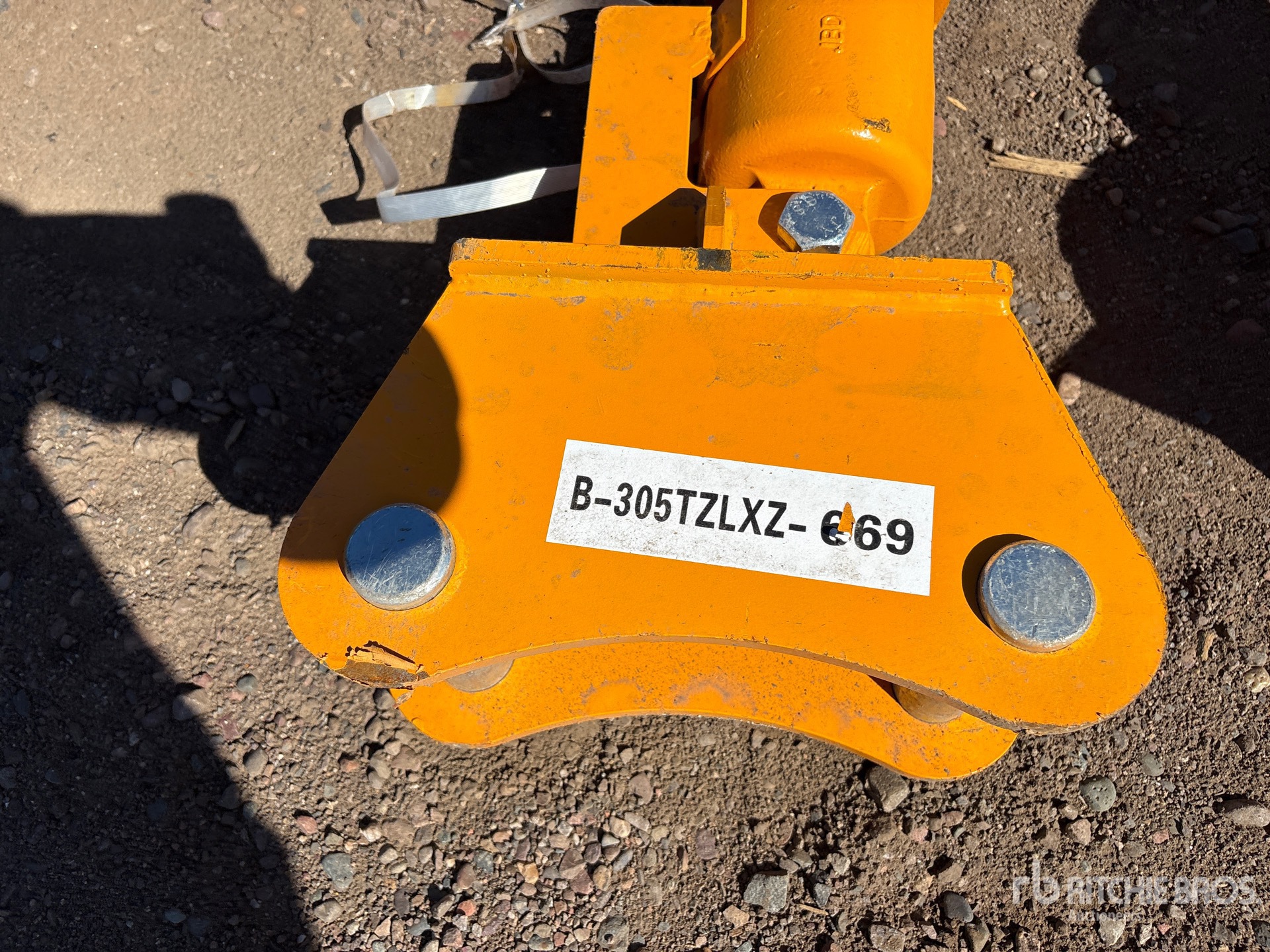 2026 GIYI 32 IN - FITS CAT 305 (UNUSED)
