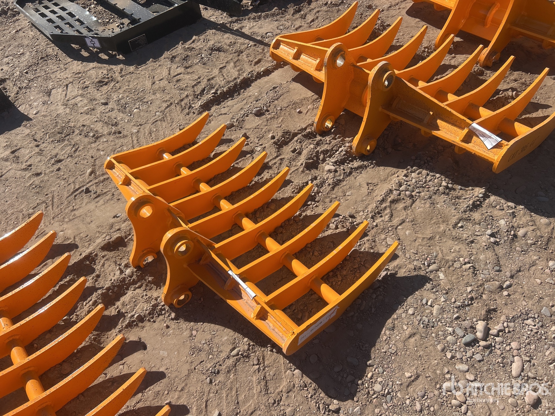 2026 GIYI 38 in - Fits Cat 303 (Unused)