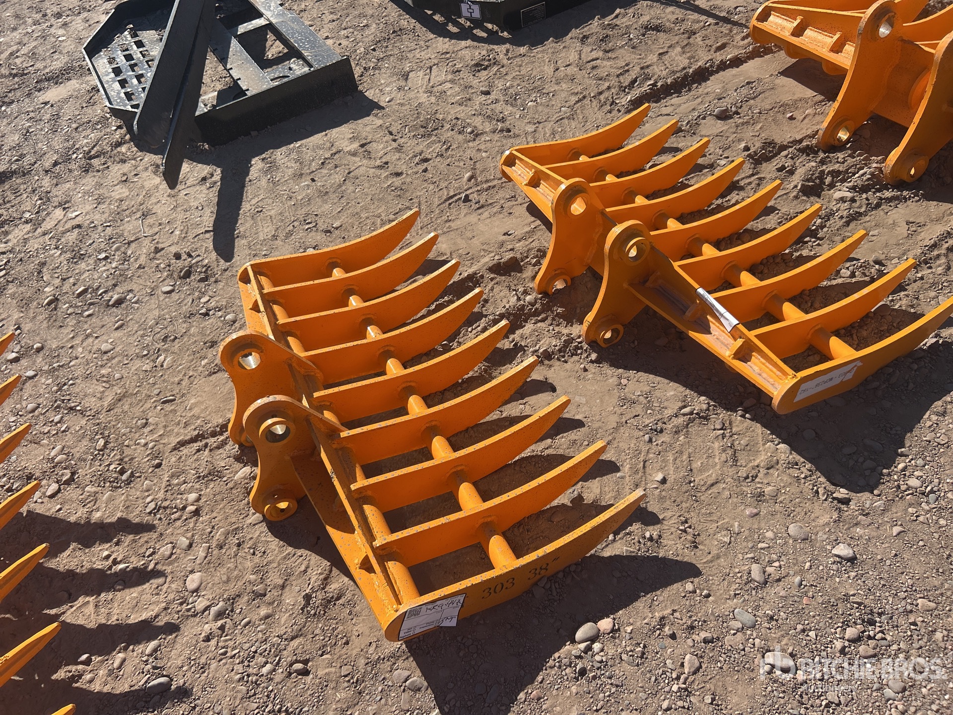 2026 GIYI 38 in - Fits Cat 303 (Unused)
