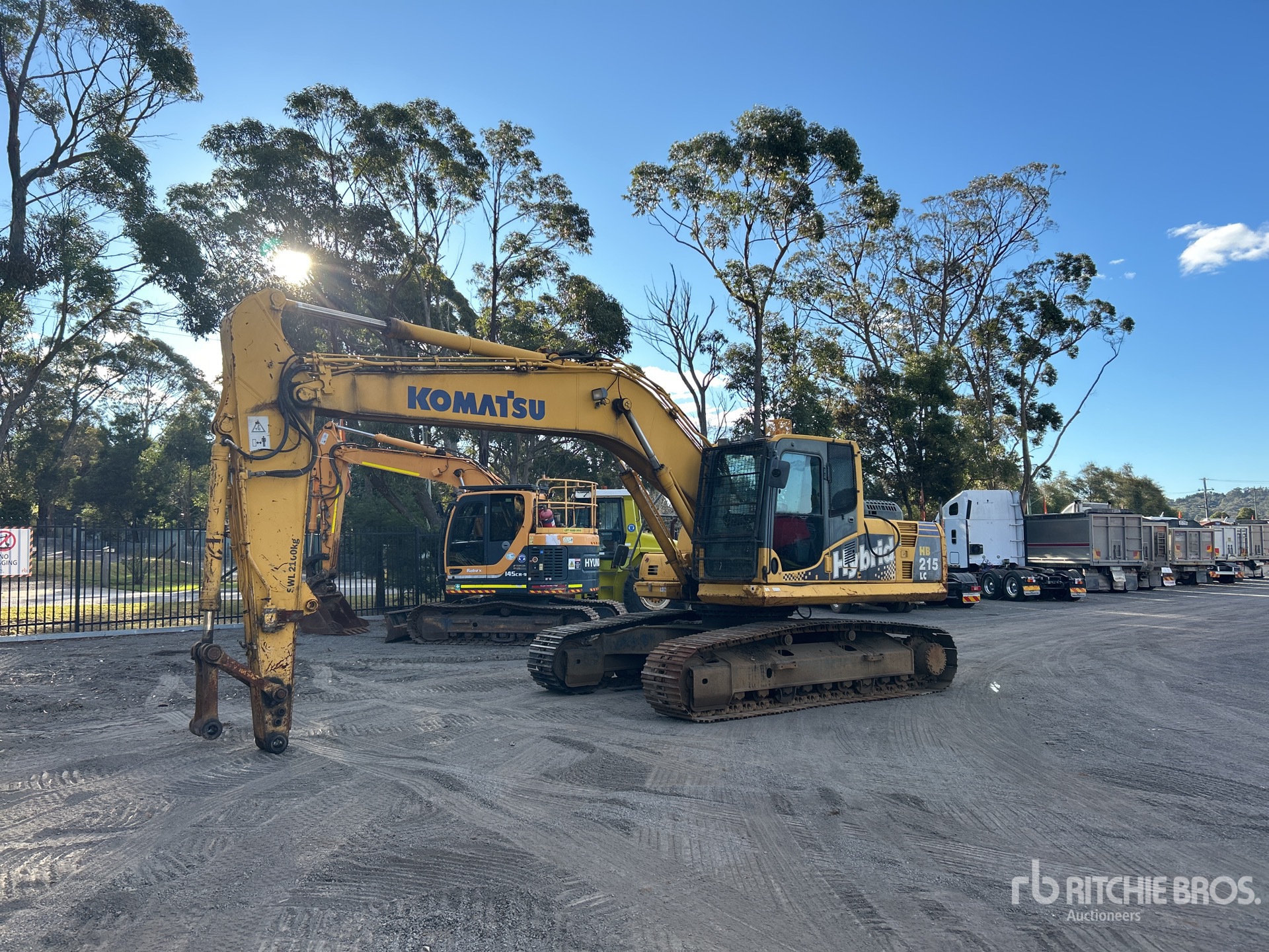 2010 Komatsu HB215LC