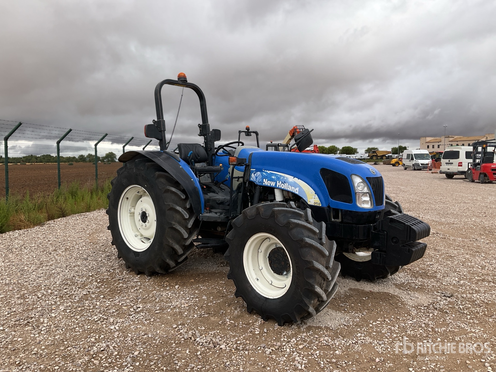 2014 New Holland T4050