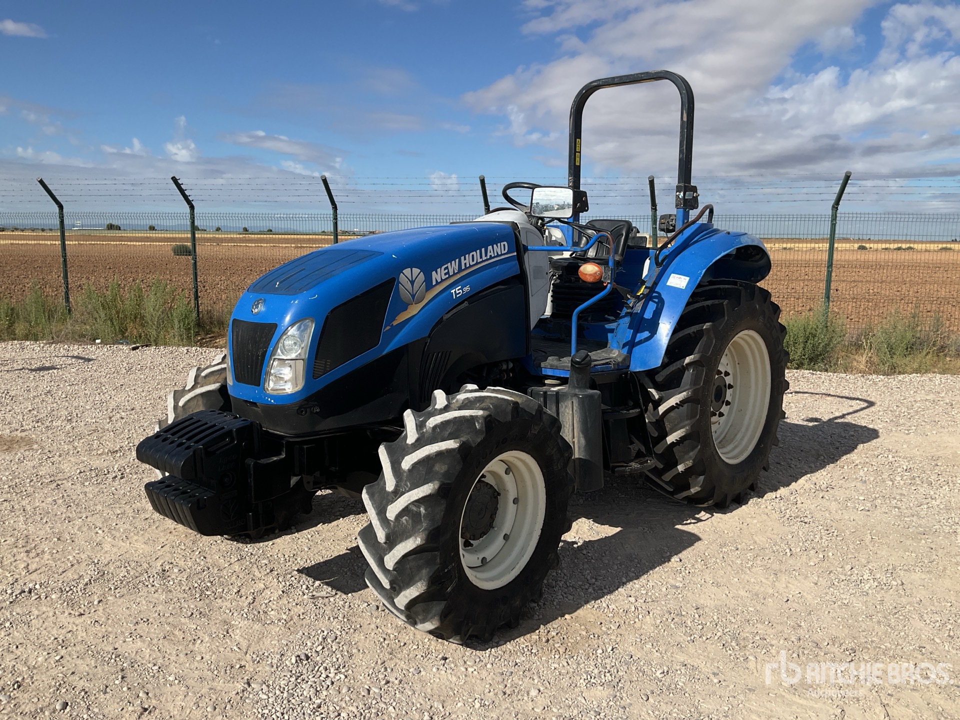 Photo of 2016 New Holland T475