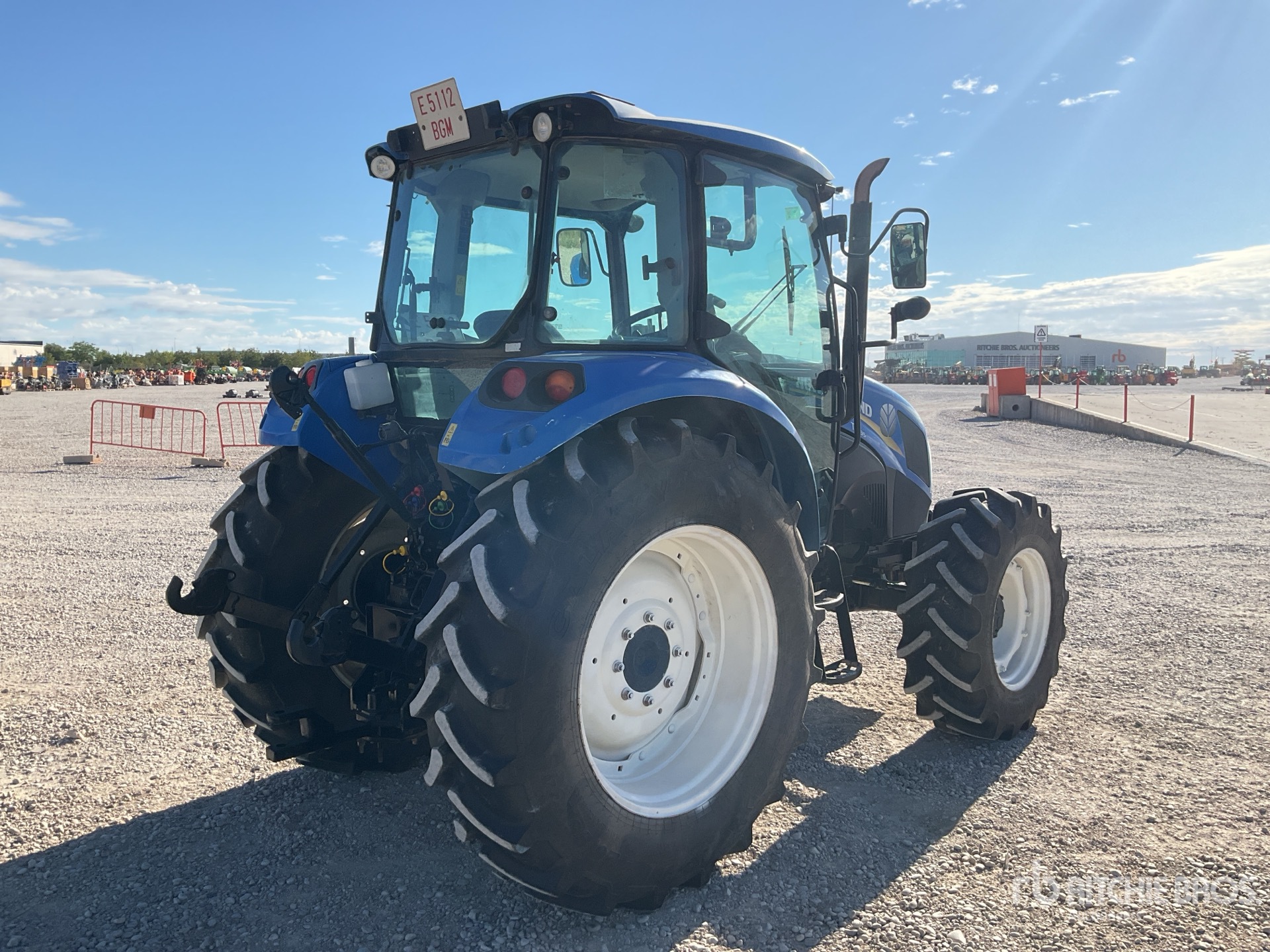 2015 New Holland T4.95 DC