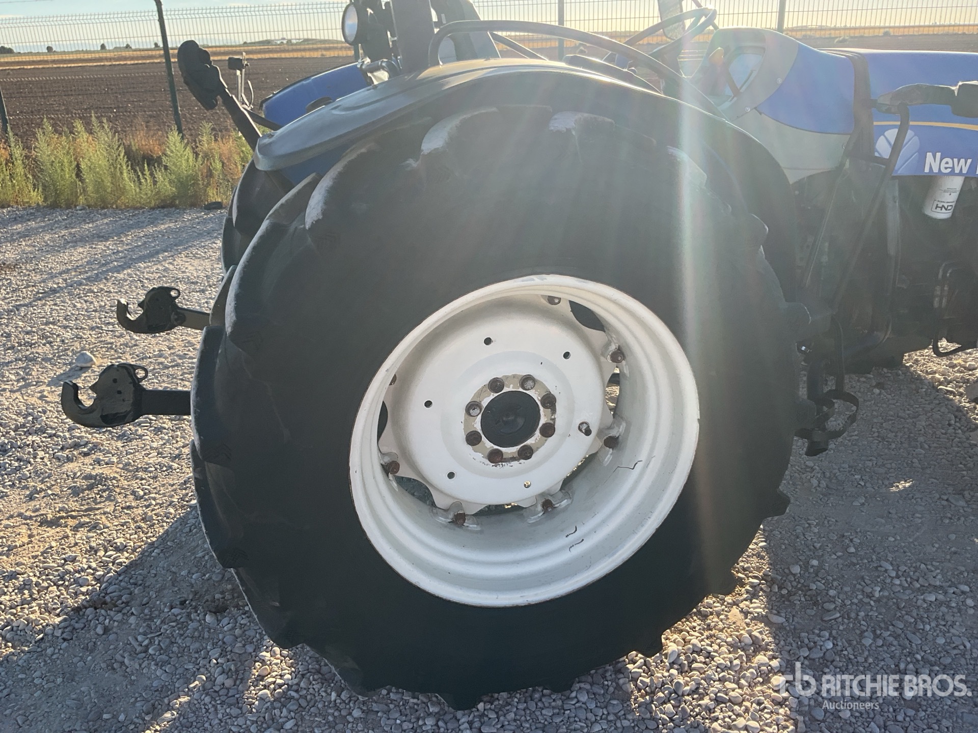 2013 New Holland T4050