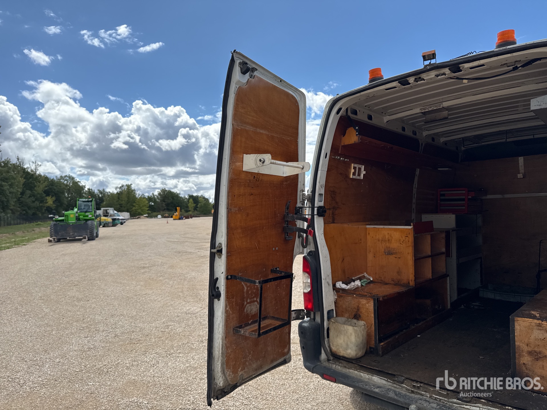 2005 Renault MASTER DCI120