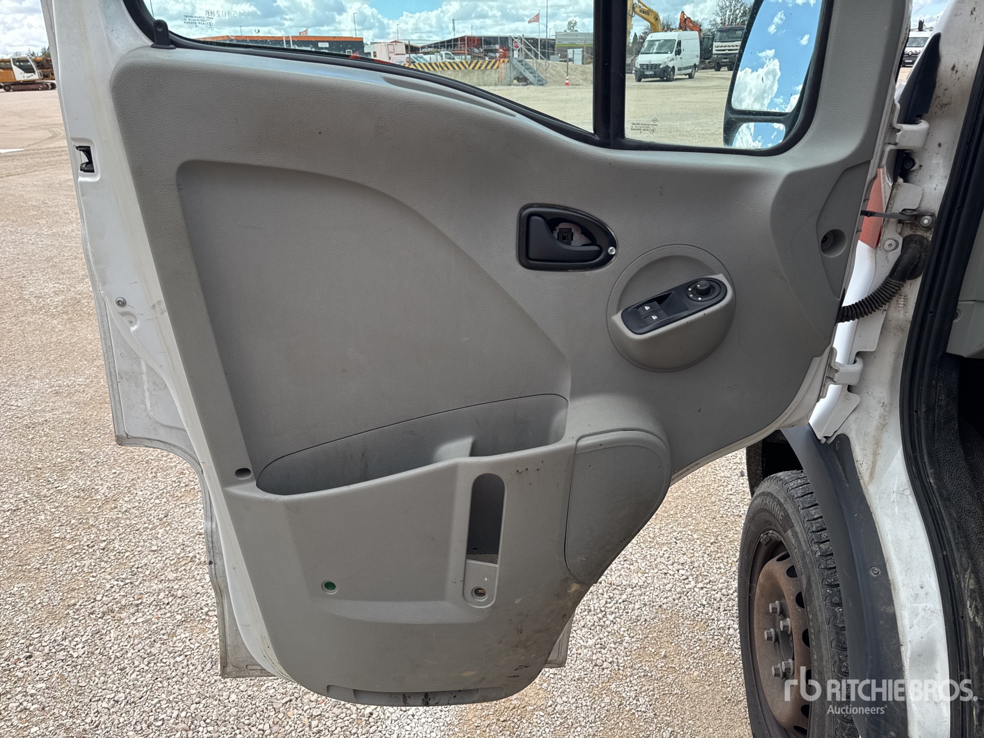 2005 Renault MASTER DCI120
