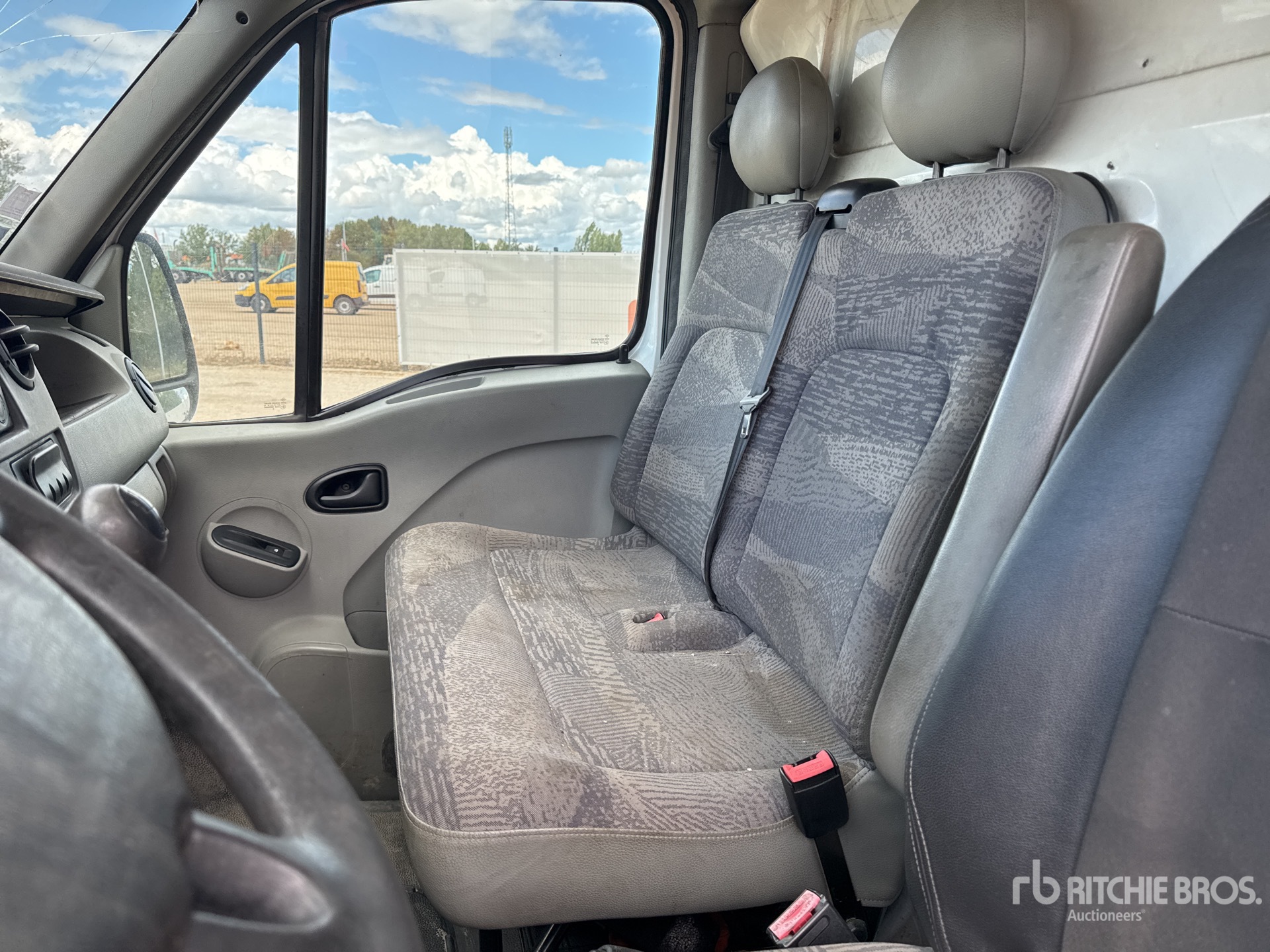 2005 Renault MASTER DCI120