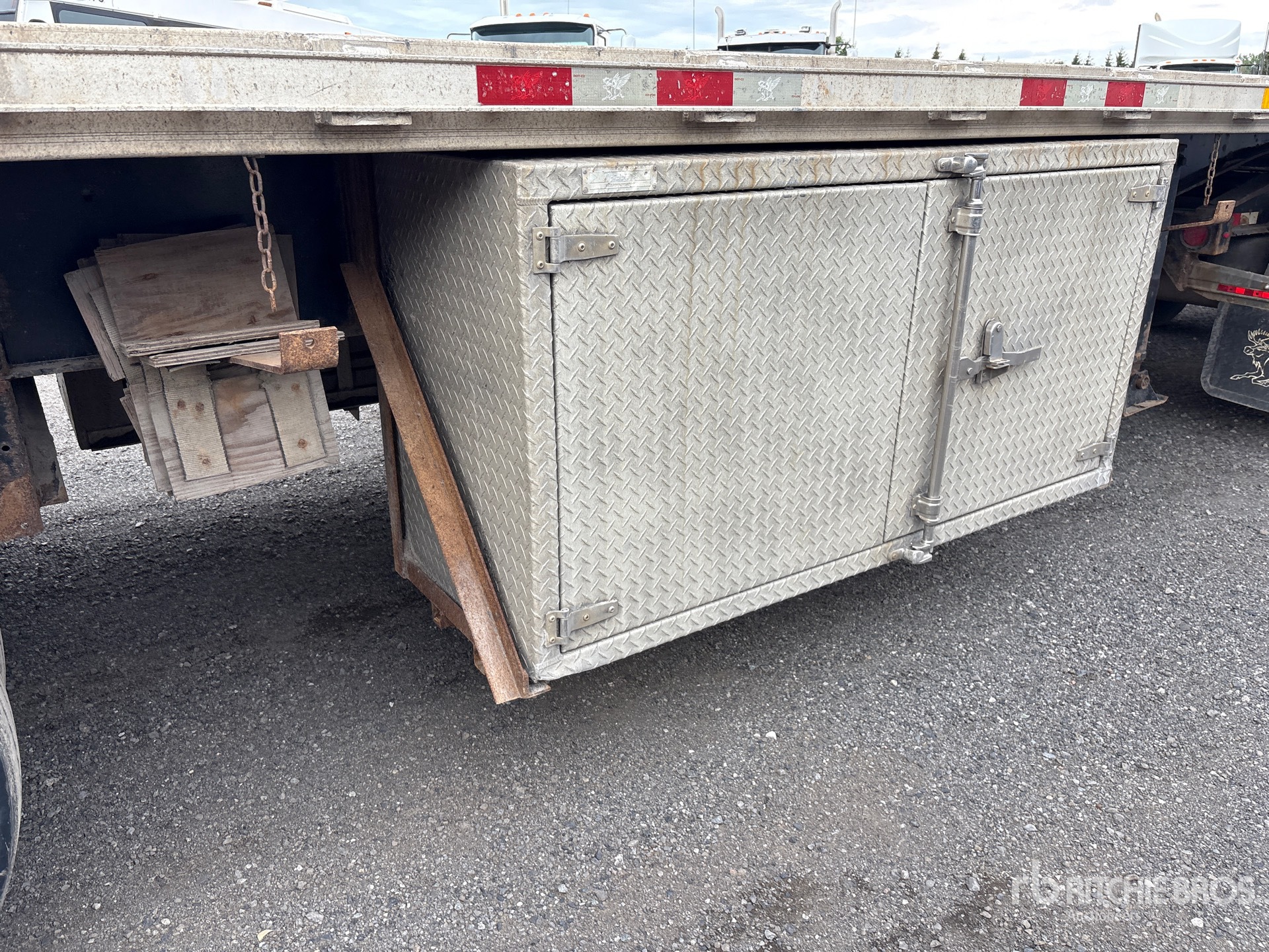 2018 Manac 32 FT T/A B-TRAIN PUP