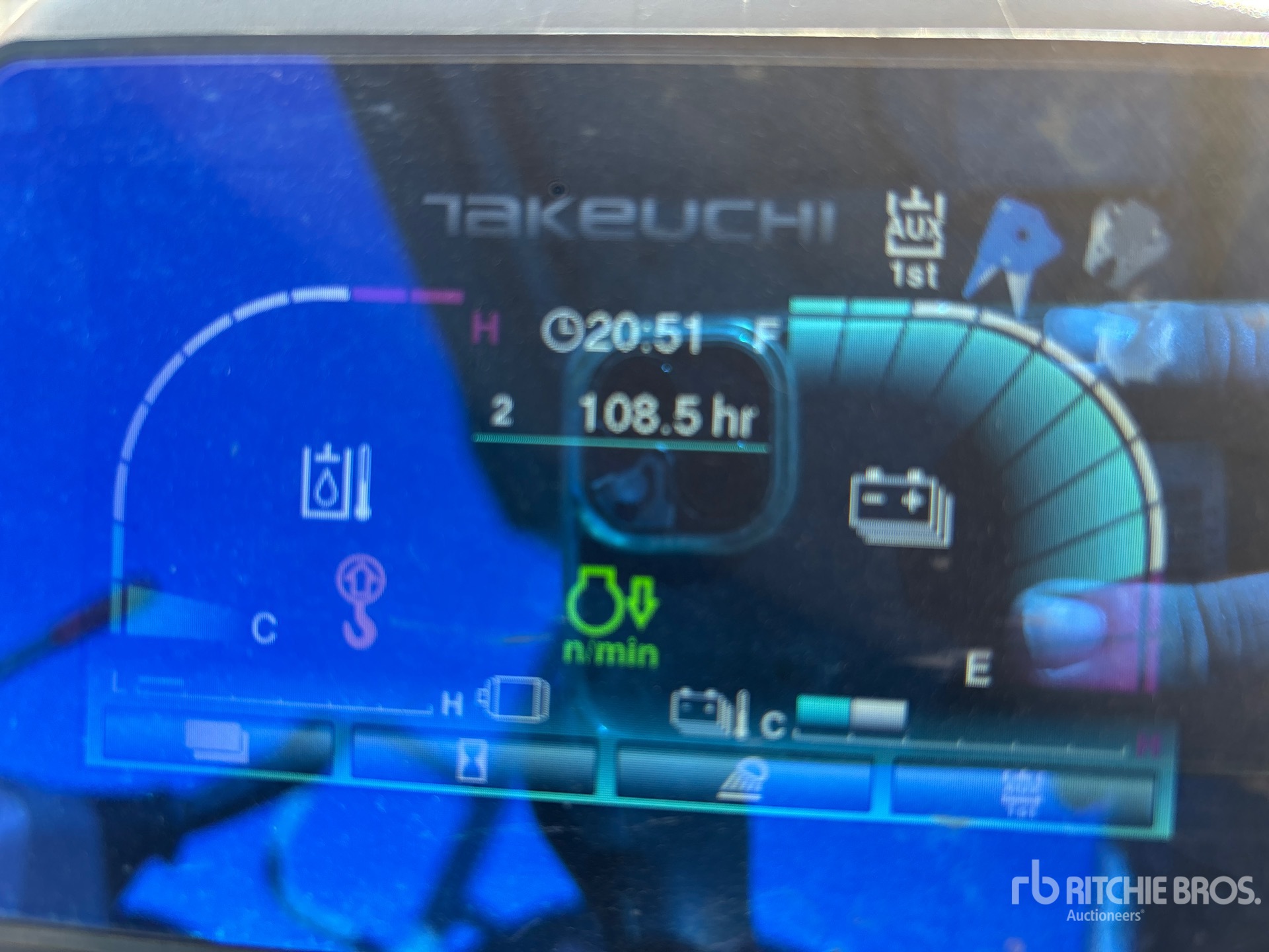 2022 Takeuchi TB20E