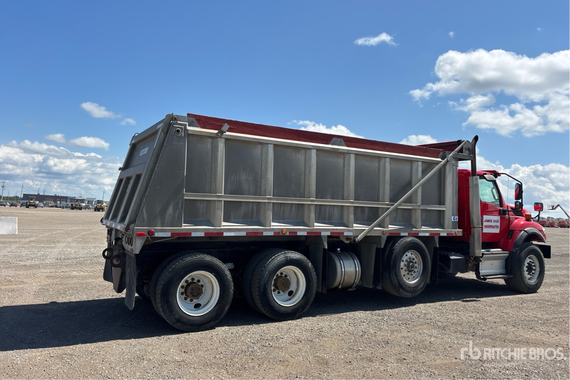 2021 International HV607