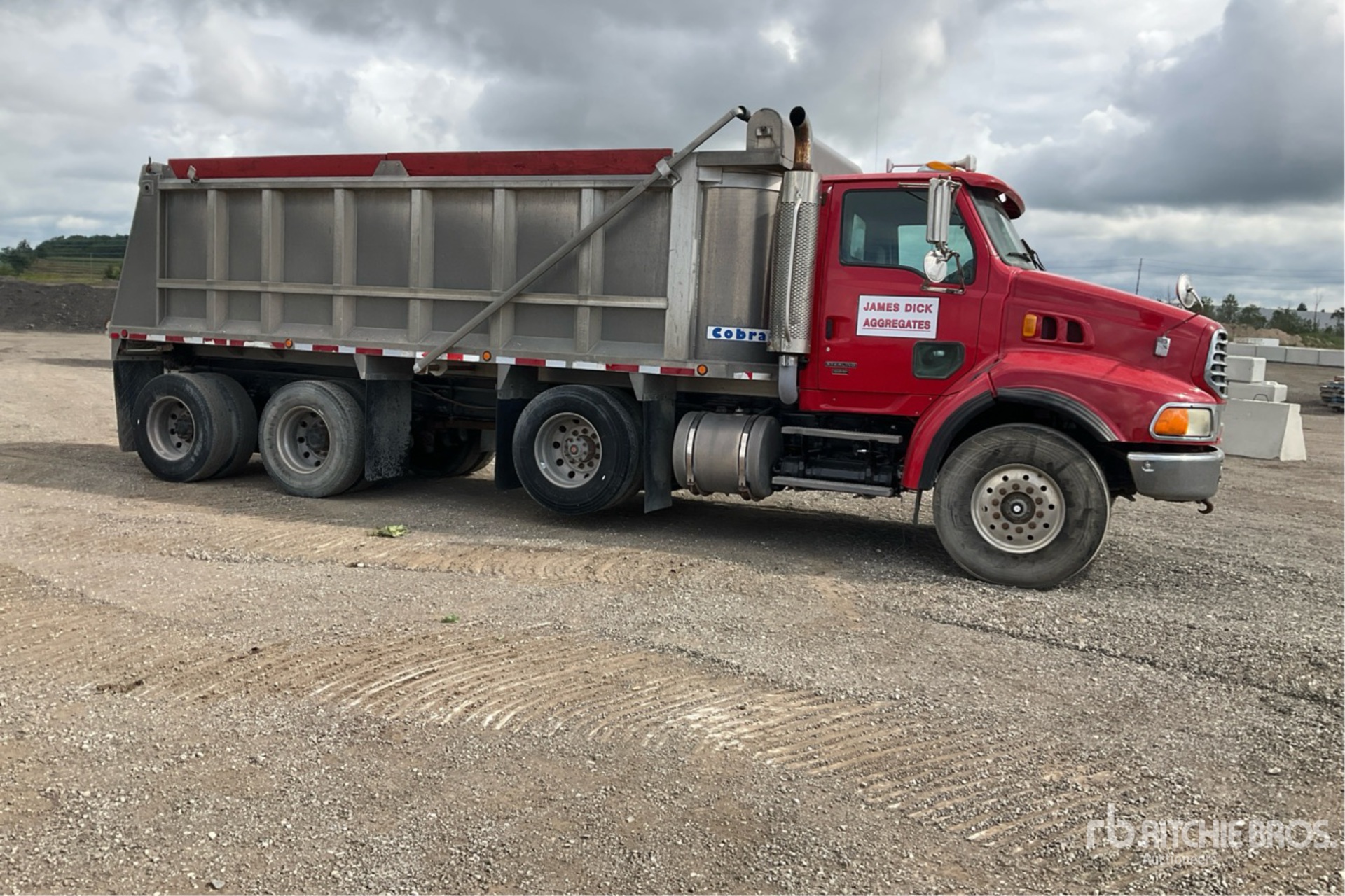 2007 Sterling L9500