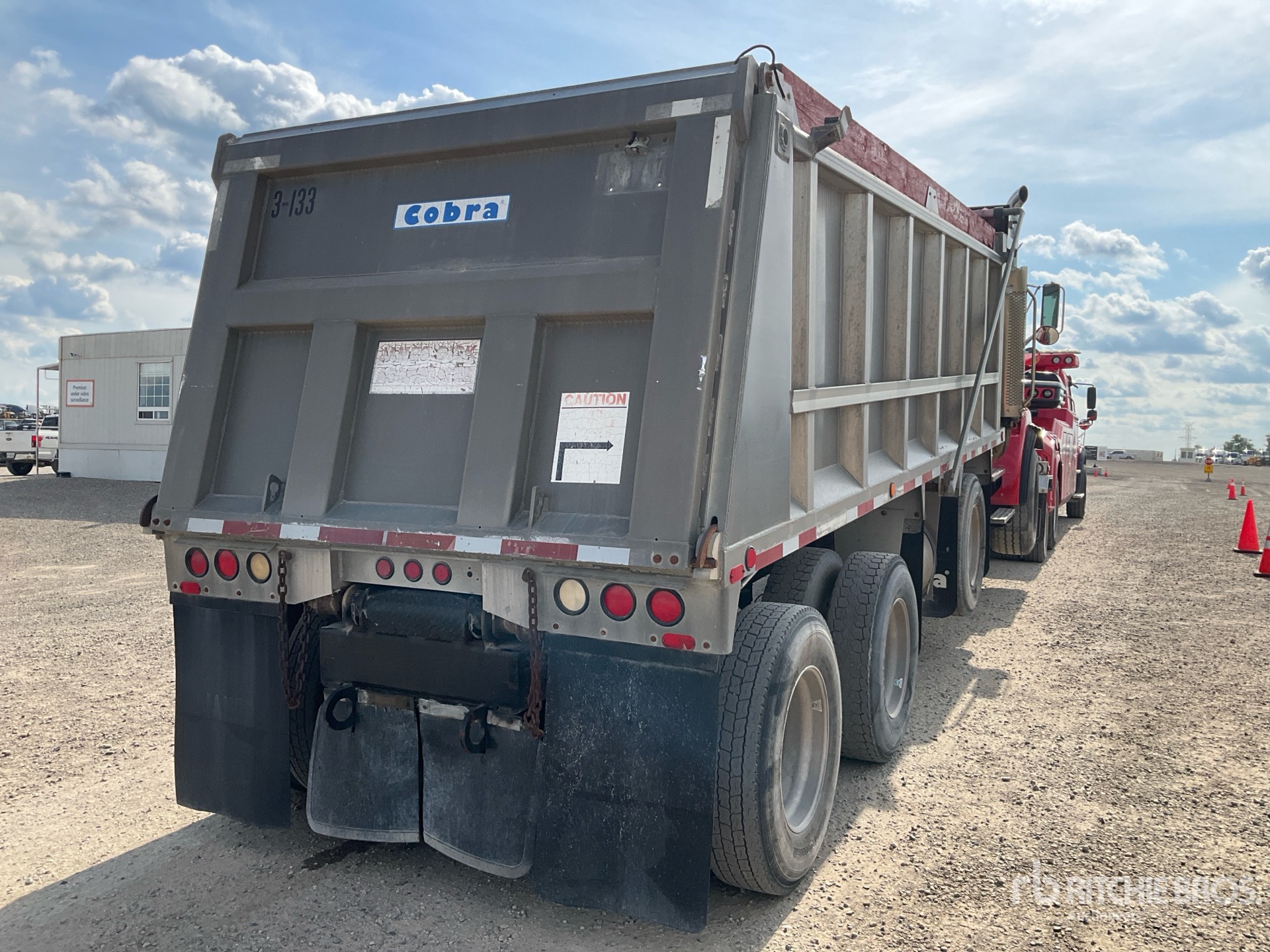 2007 Sterling L9500
