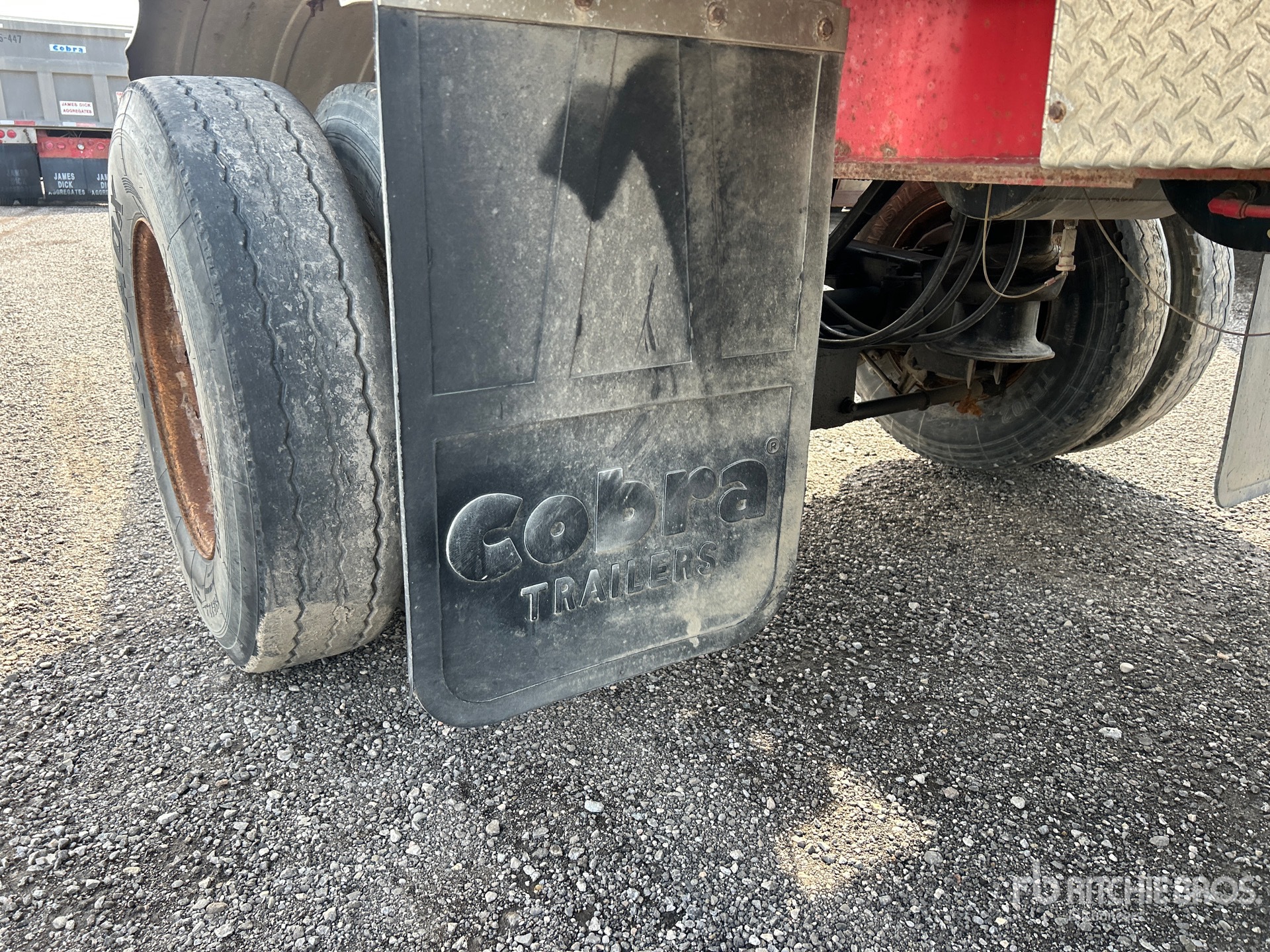 2005 Cobra 17 ft Tri/A