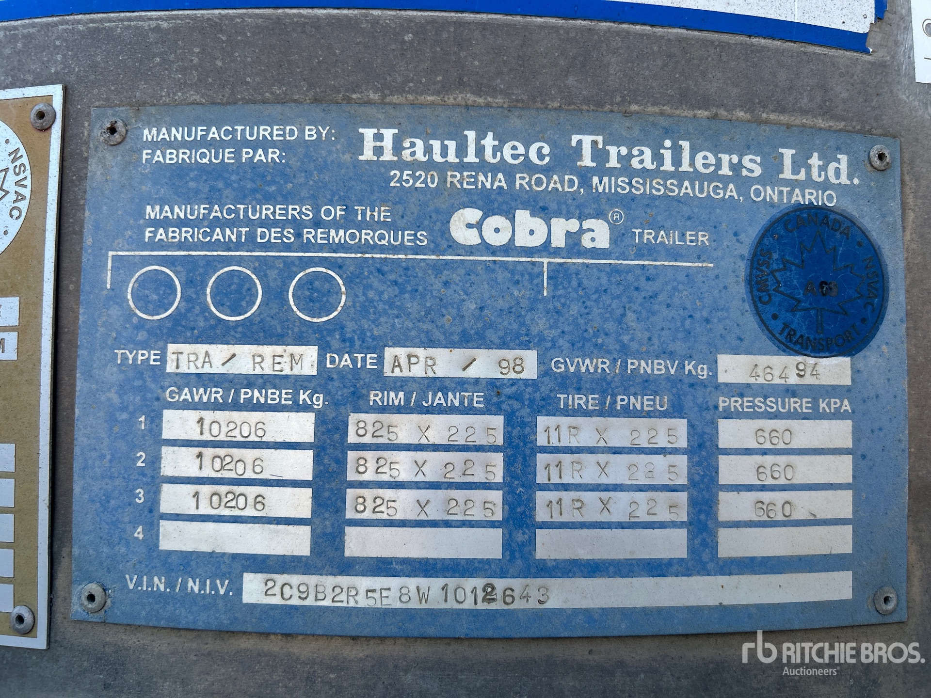 1998 Cobra 33 ft Tri/A