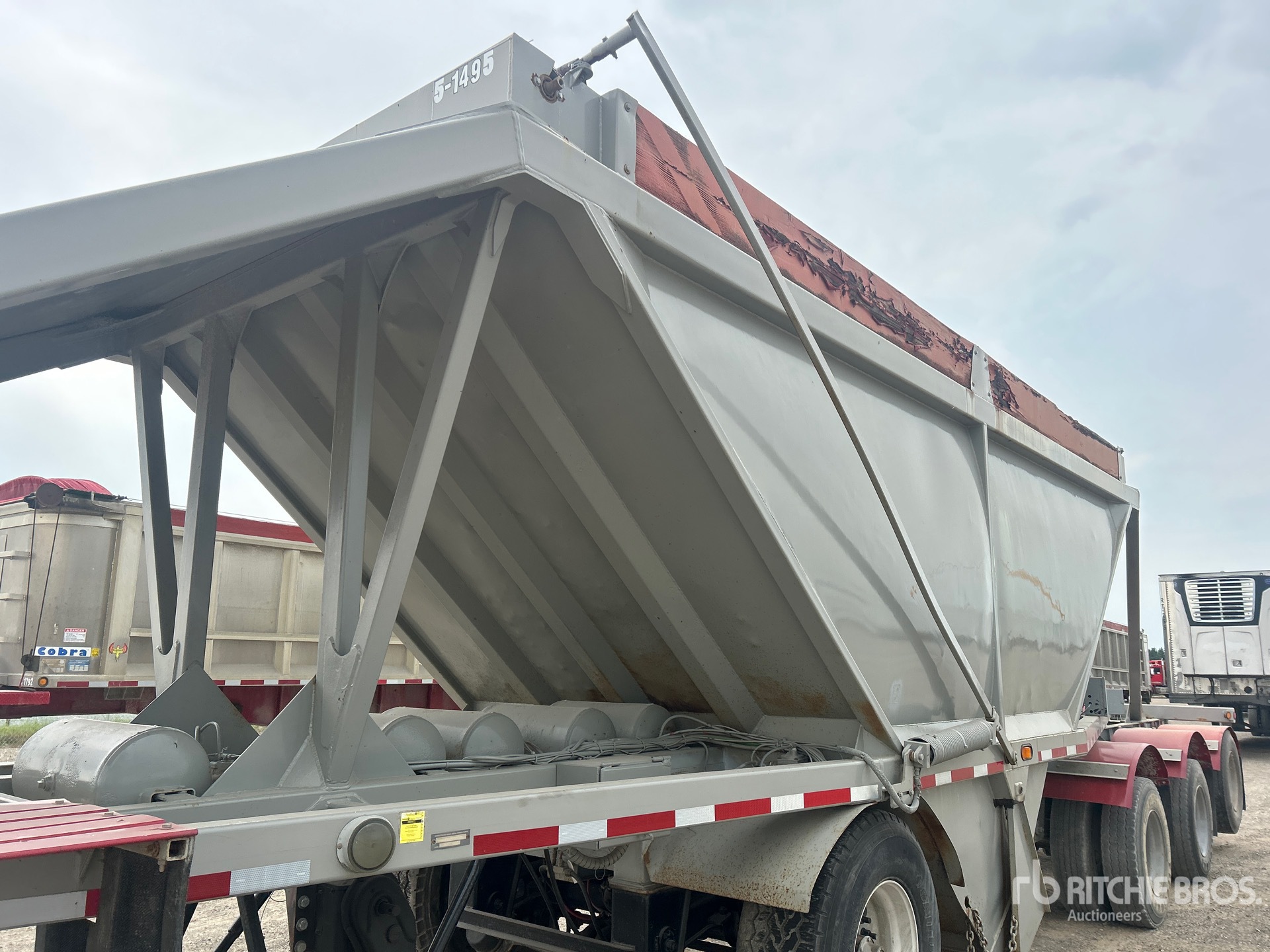 2001 Raglan 48 ft Quad/A