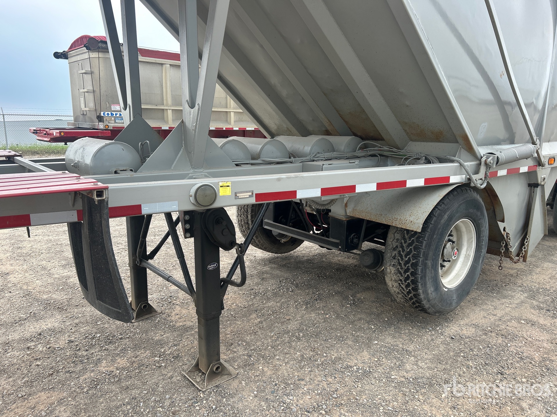 2001 Raglan 48 ft Quad/A
