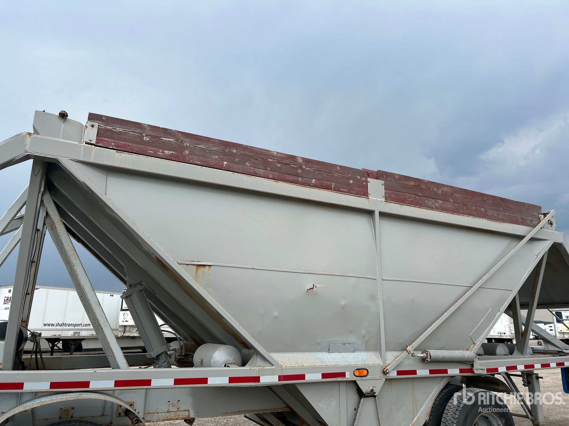 1996 Raglan 47 ft Quad/A