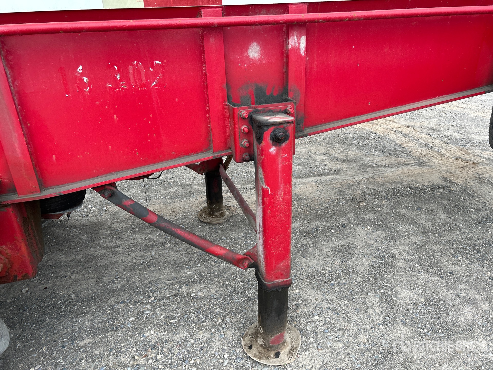 2000 Raglan 44 ft 5/Axle