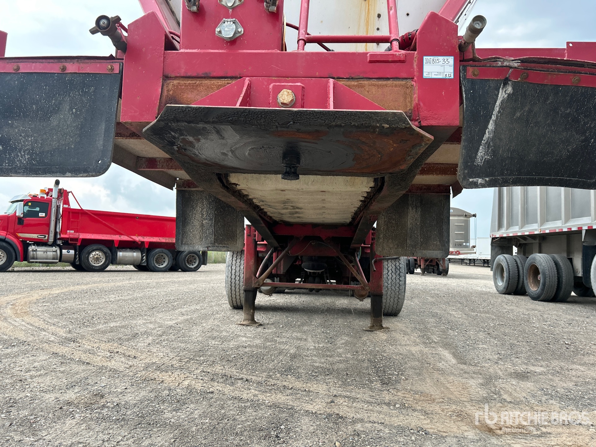 2000 Raglan 44 ft 5/Axle