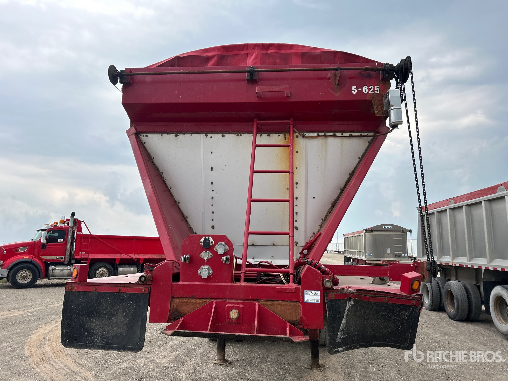 2000 Raglan 44 ft 5/Axle